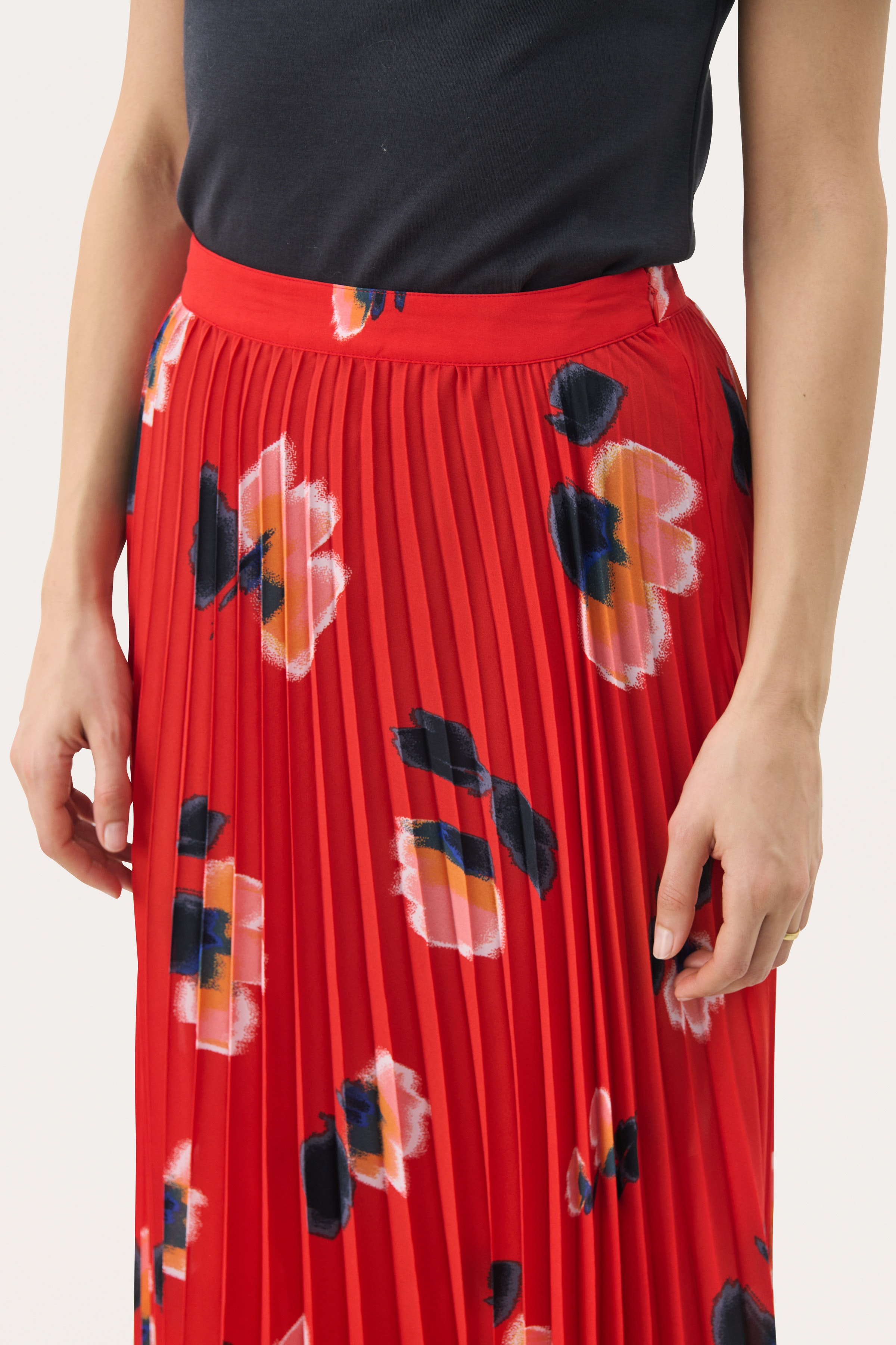 PriyankaPW Skirt LOOKBOOK DETAIL 30309261-303395