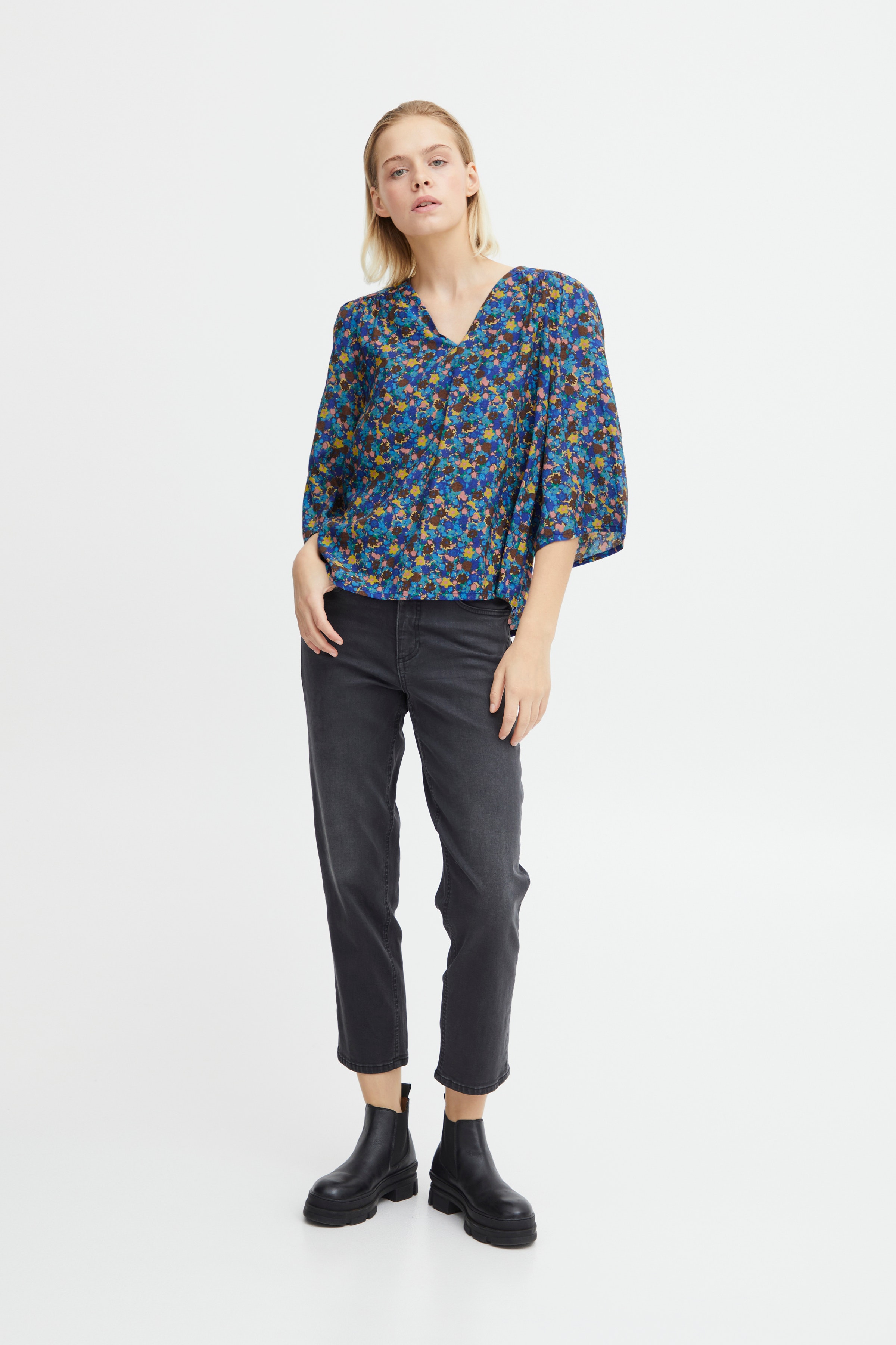 IHTILLA Bluse LOOKBOOK FRONT 20117921-174336