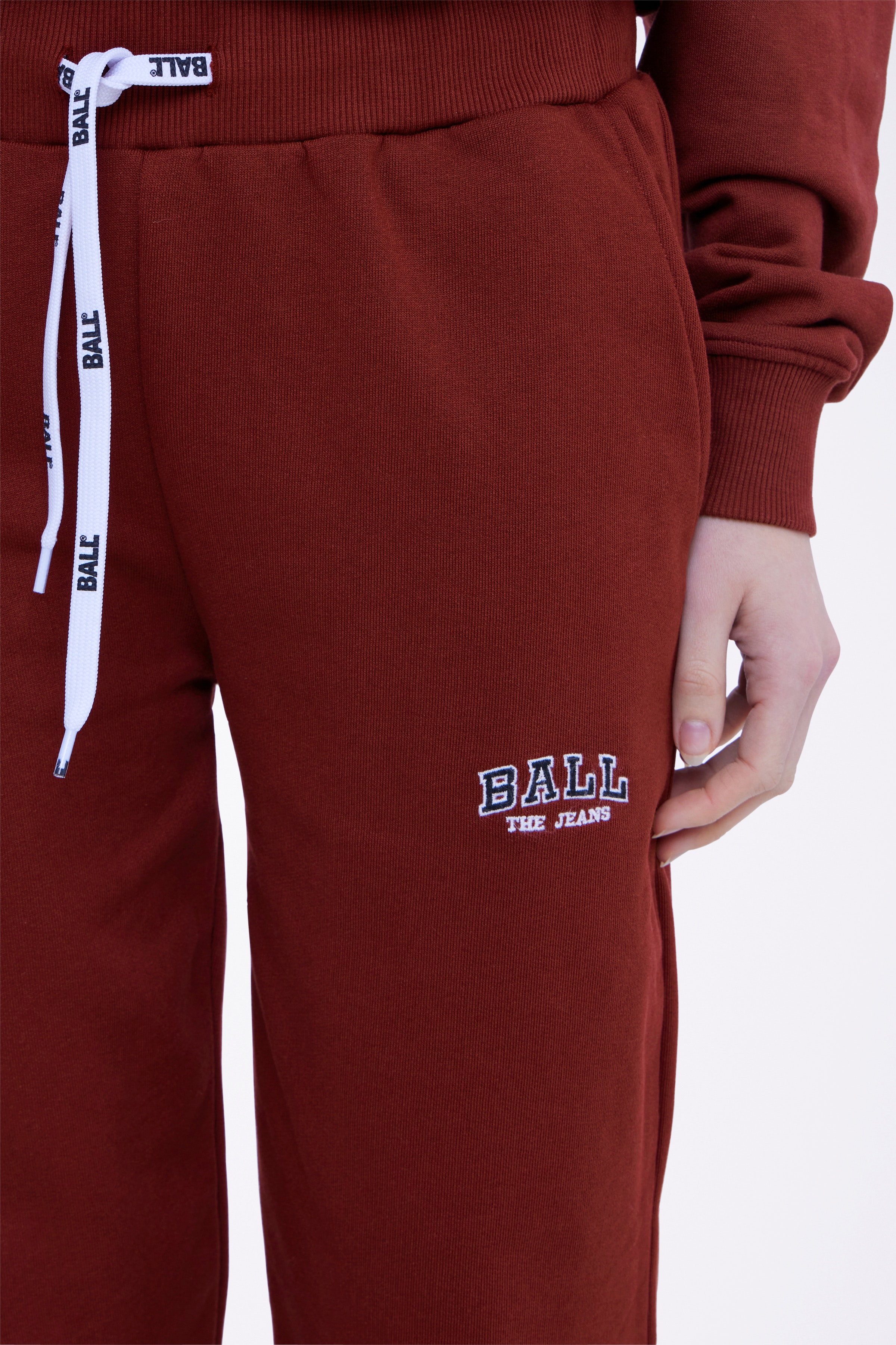 G. JACK SWEATPANTS LOOKBOOK DETAIL 50400036-183927