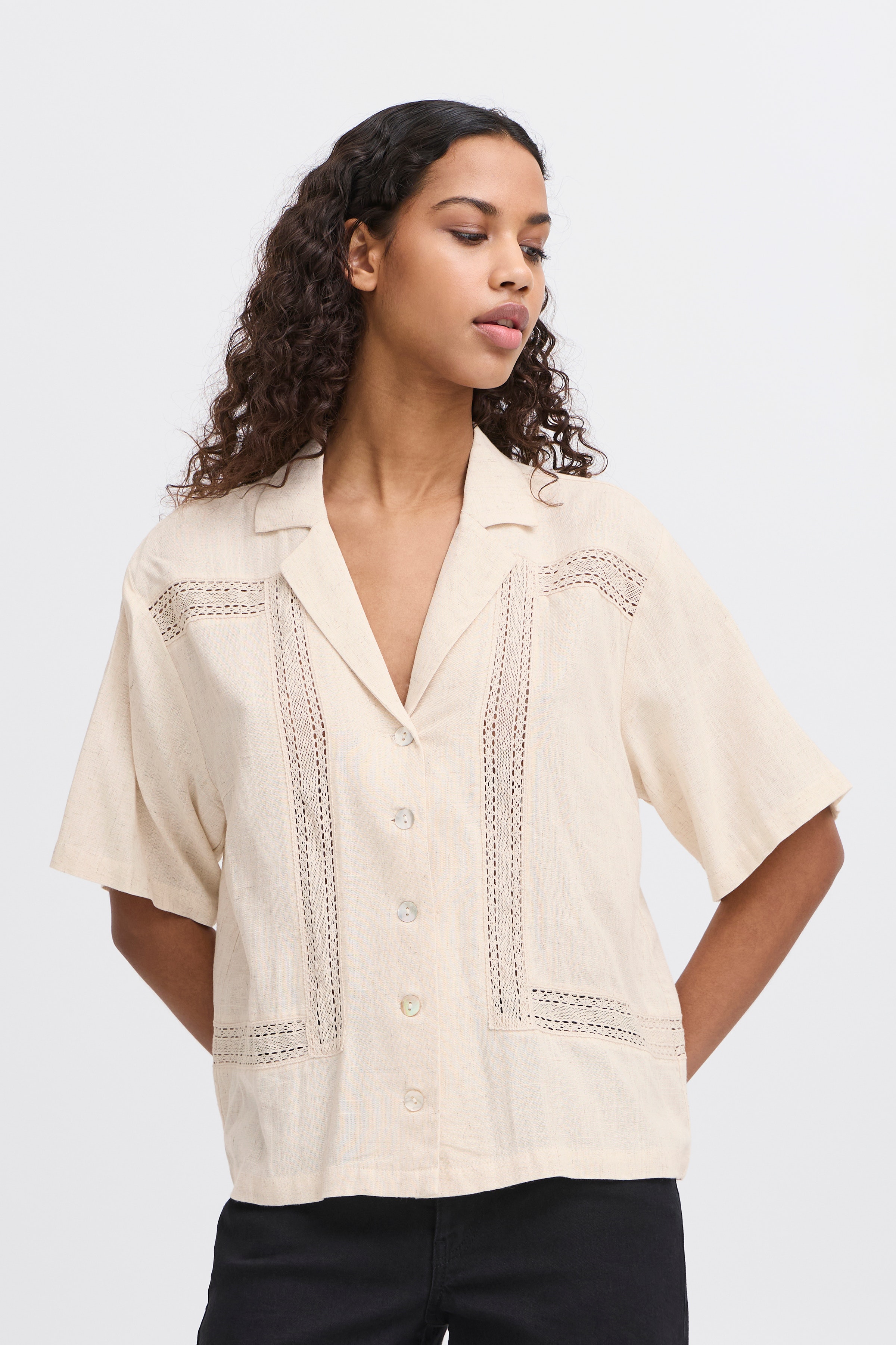 IHMIRU Langærmet skjorte LOOKBOOK FRONT 20122707-204356