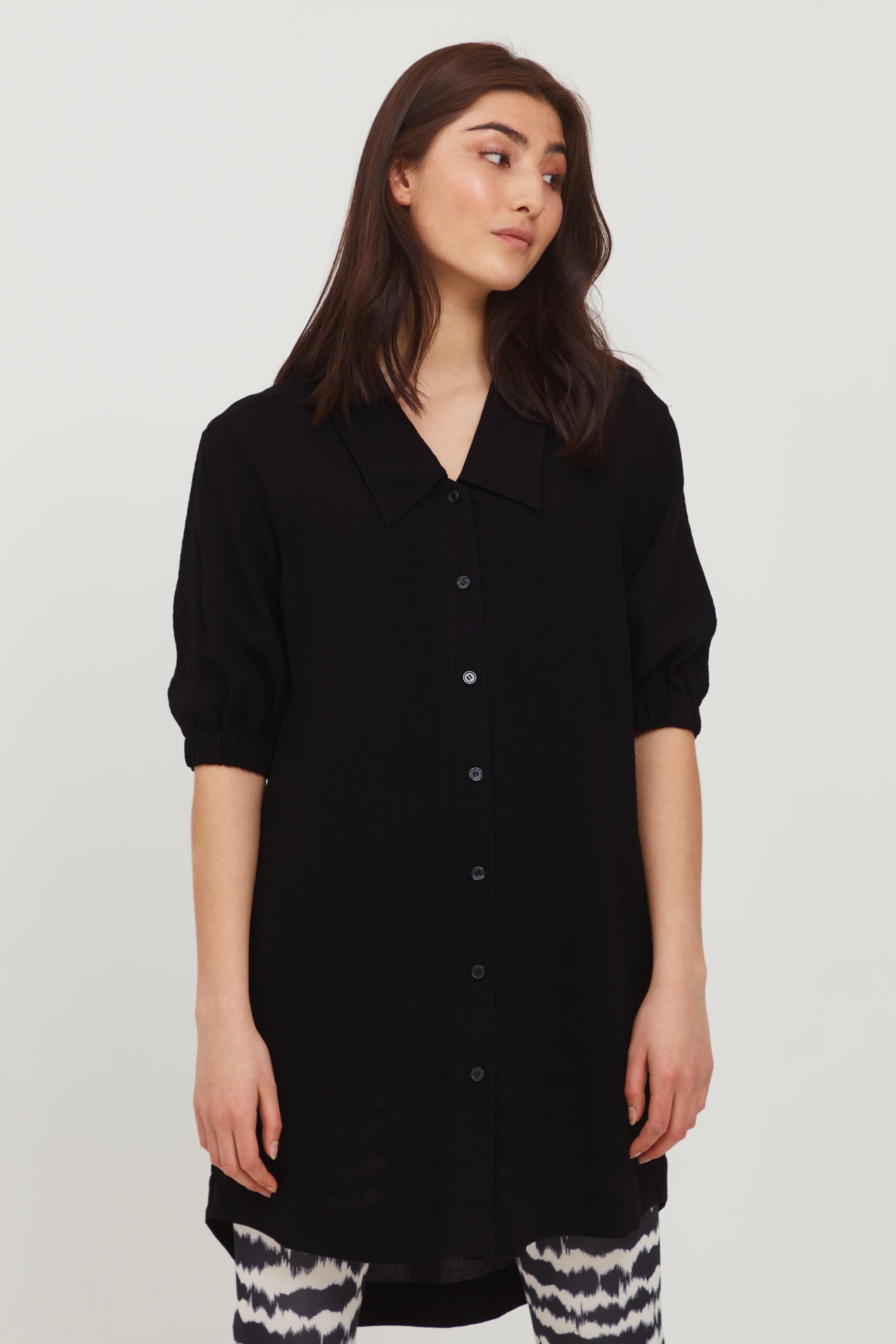 BYDELAN Bluse LOOKBOOK FRONT 20810161-200451