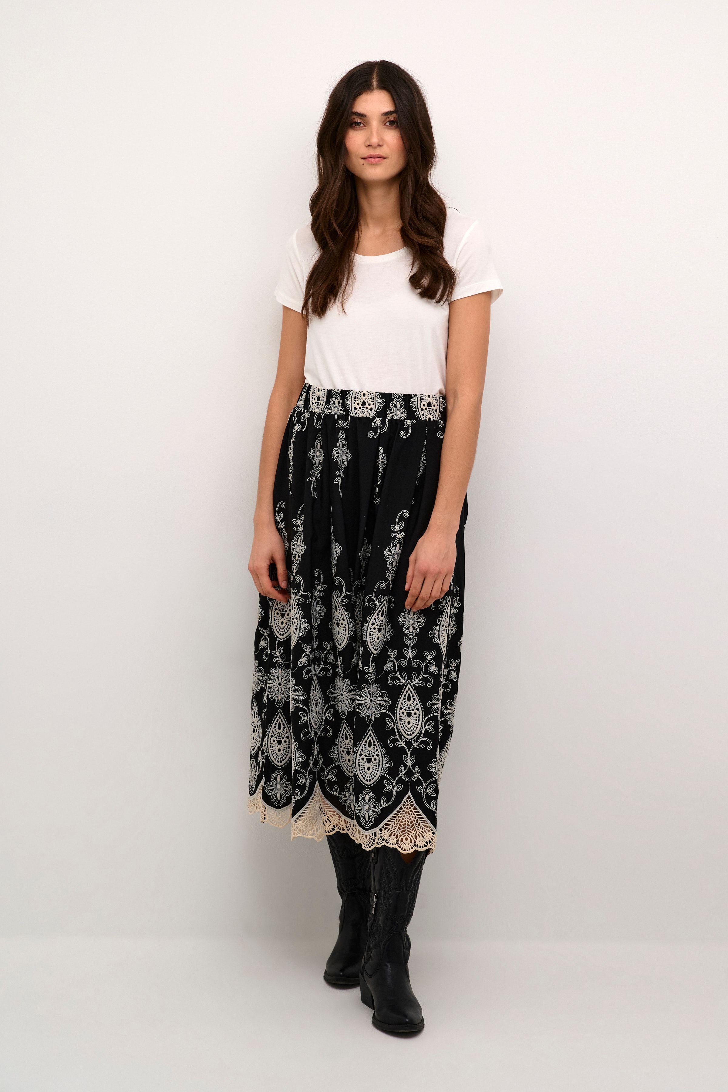 CUcreate Skirt with embroidery LOOKBOOK FRONT 50111034-500012