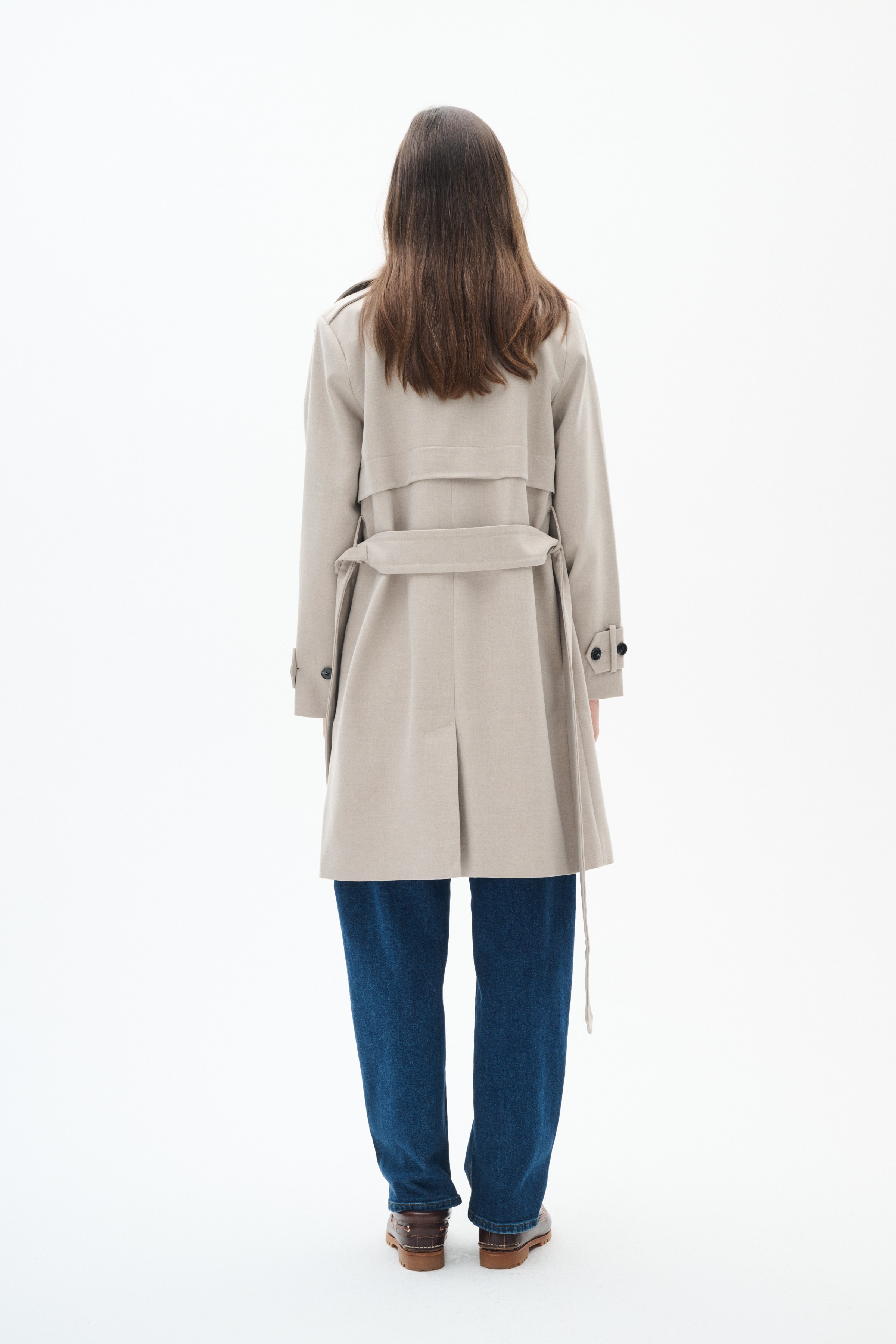 UlrykaIW Trenchcoat LOOKBOOK BACK 30110018-1304031