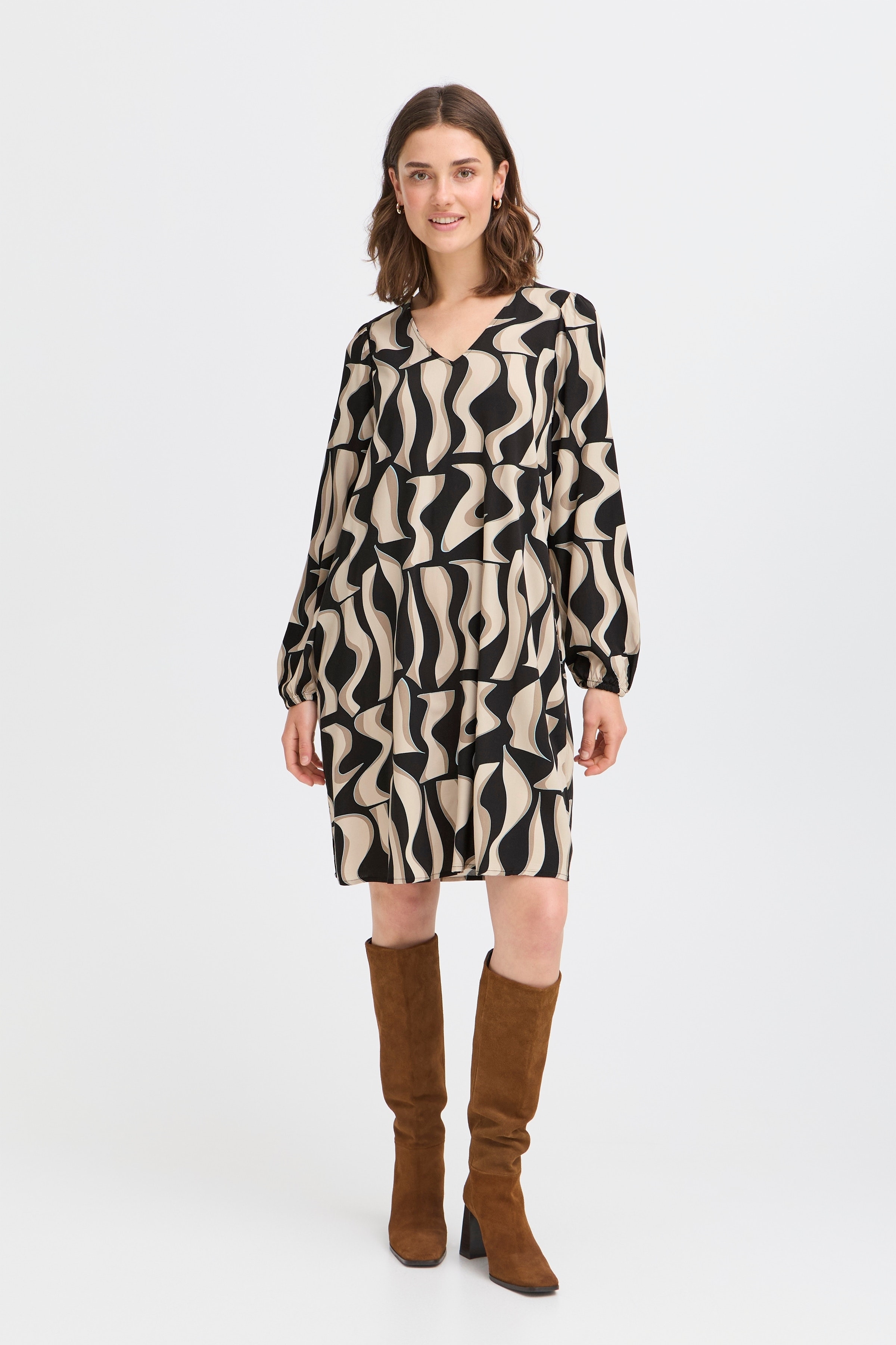 FRJUSTINI Kjole LOOKBOOK FRONT 20616014-205263