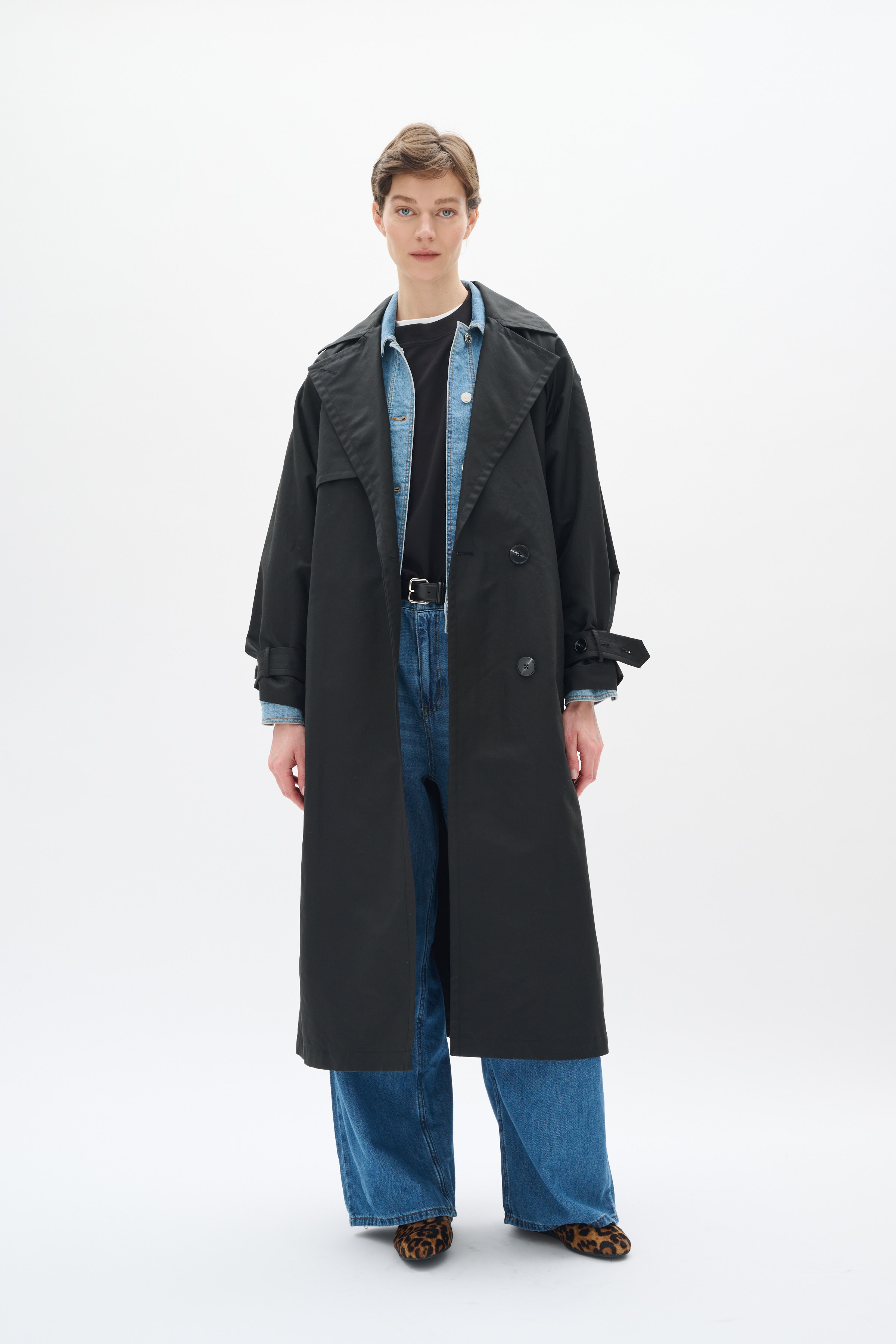 ToiniIW TrenchCoat LOOKBOOK FRONT 30109027-194008