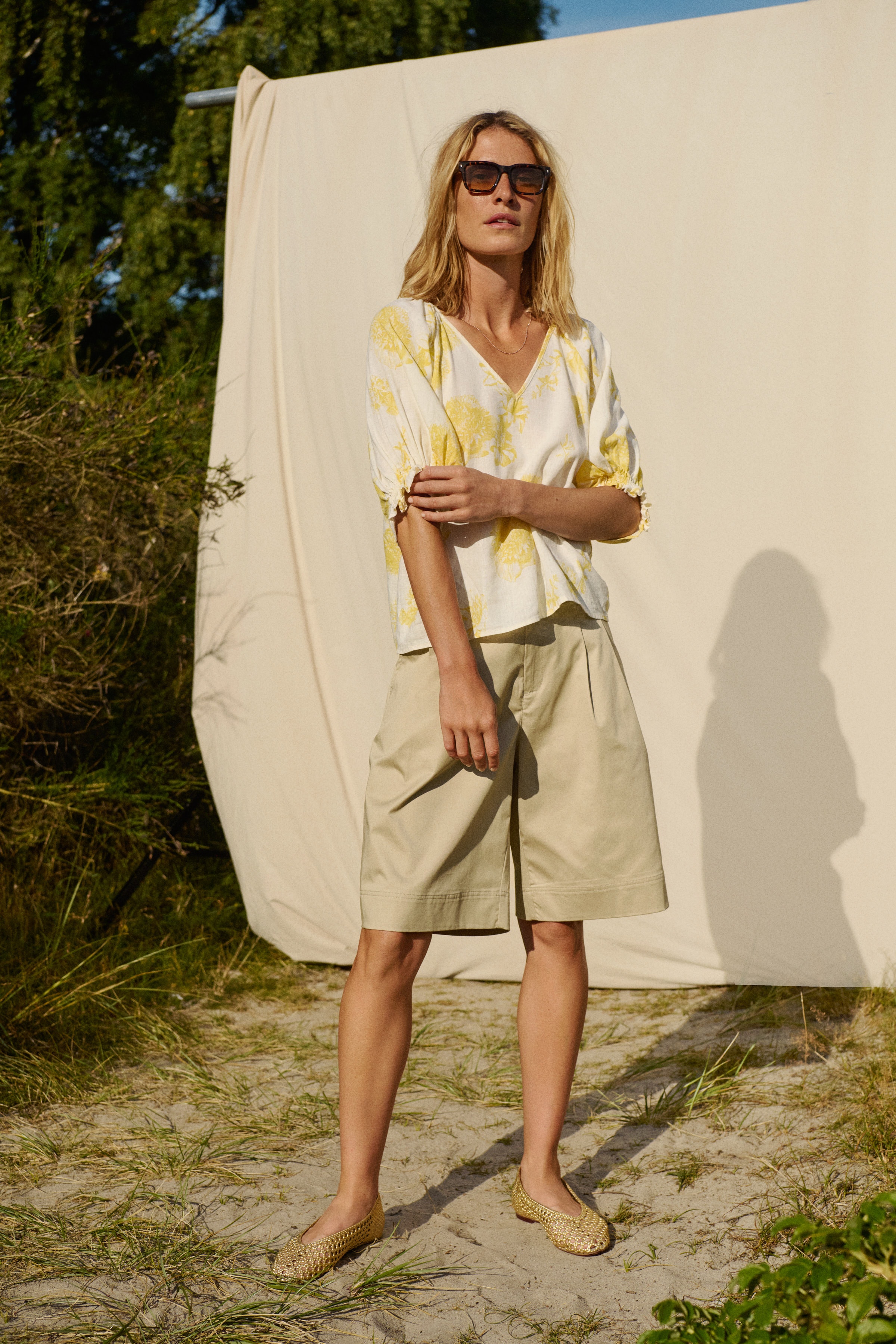 RosalynPW Linne Blus LOCATION NONE 30309625-303793