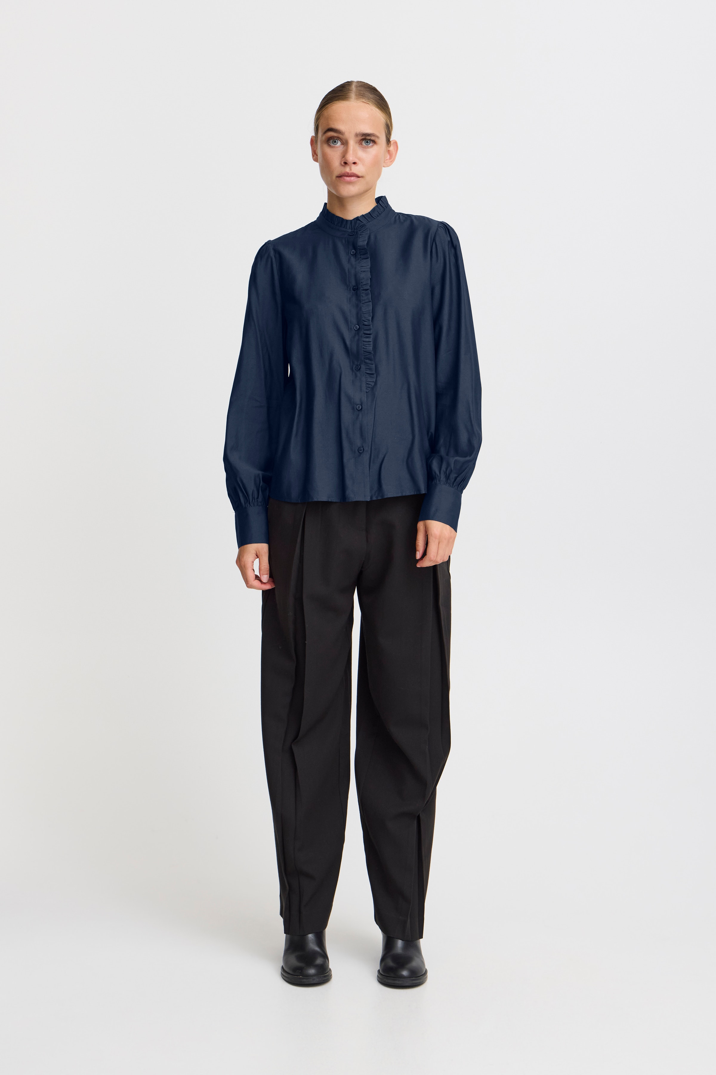 IHKARLANI Skjorte LOOKBOOK FRONT 20121887-194010