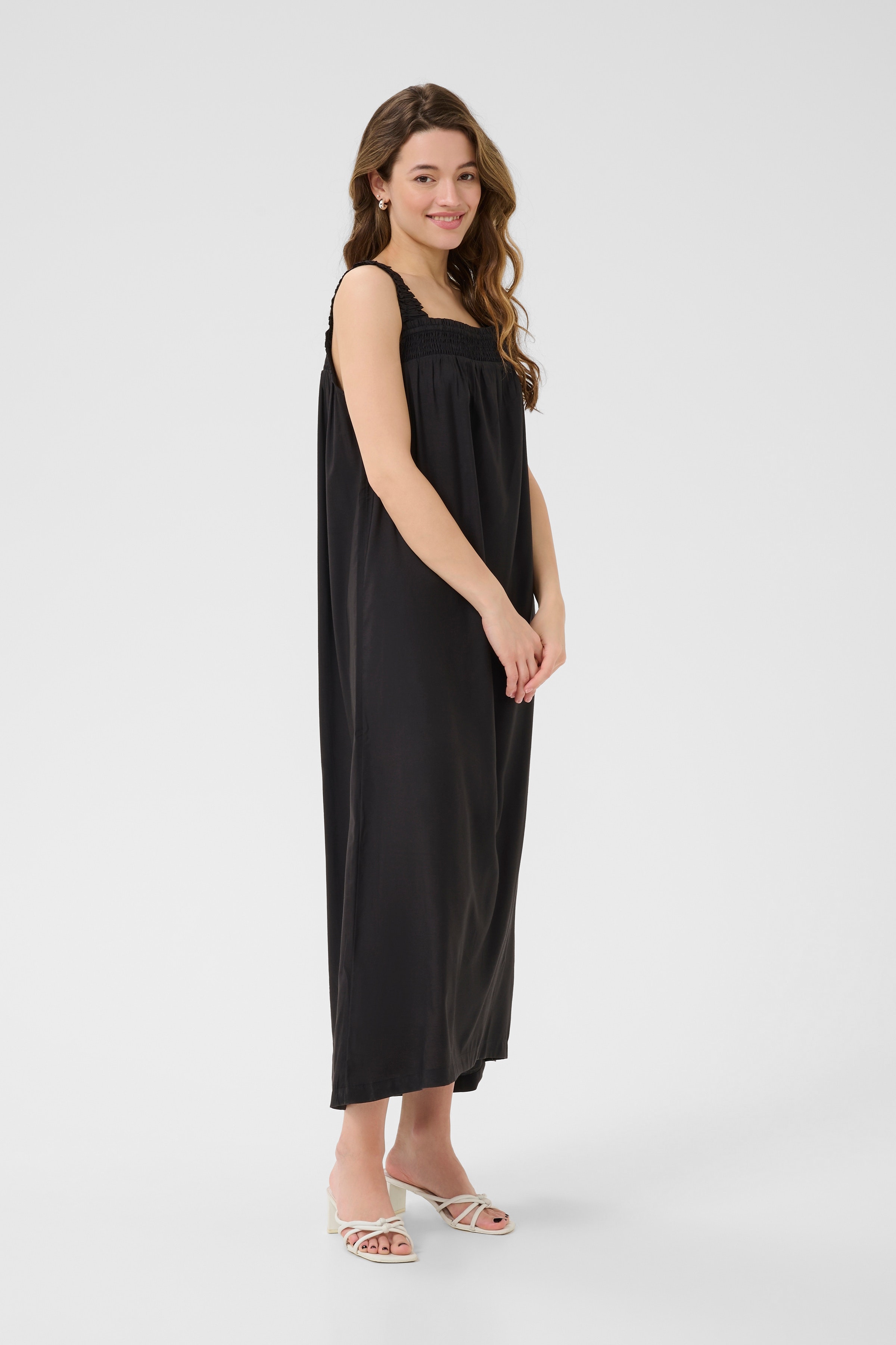 BPjuliana Dress LOOKBOOK FRONT 10590911-100121B