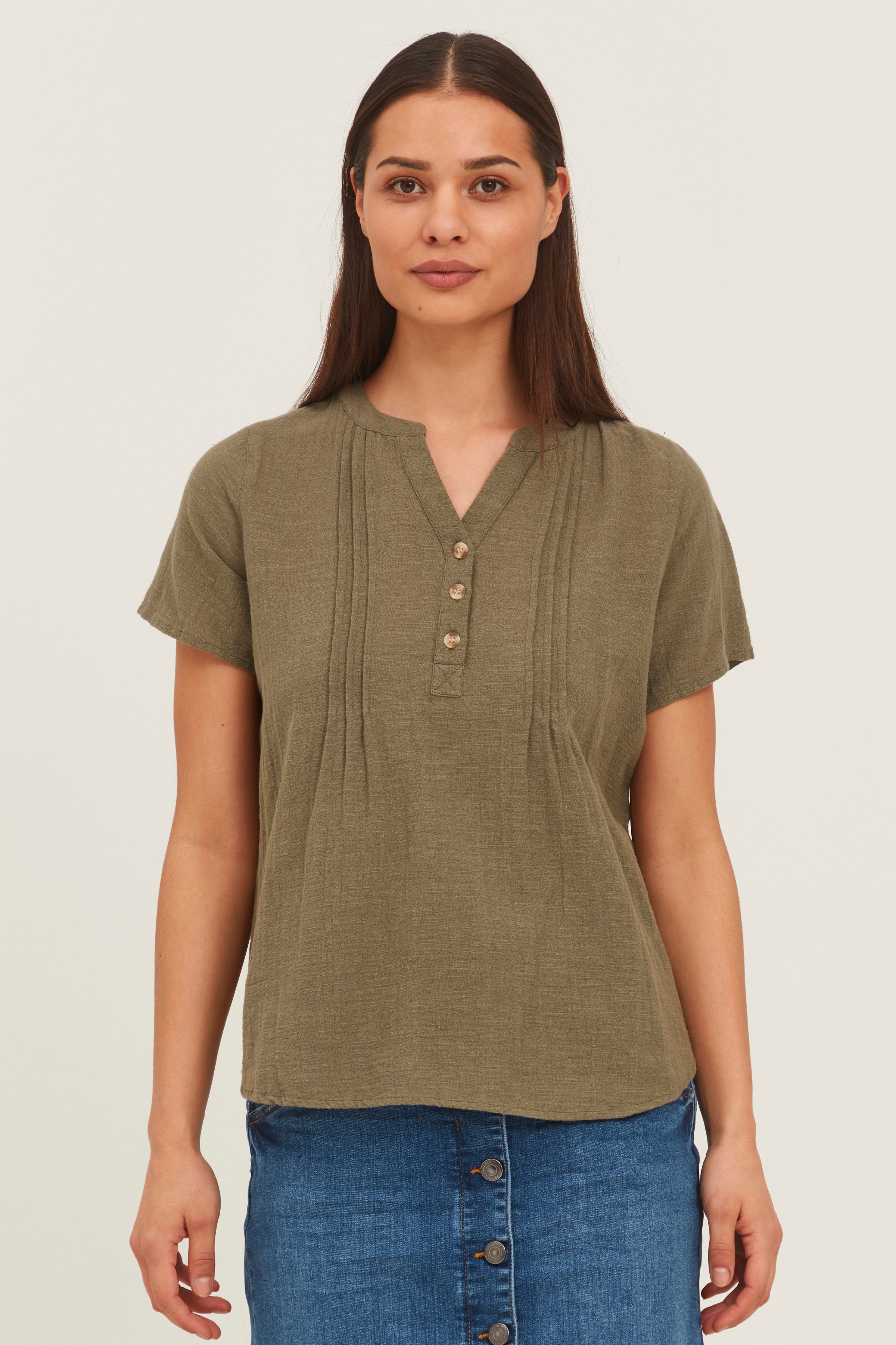 Blouse with short sleeve LOOKBOOK FRONT 20609691-180515