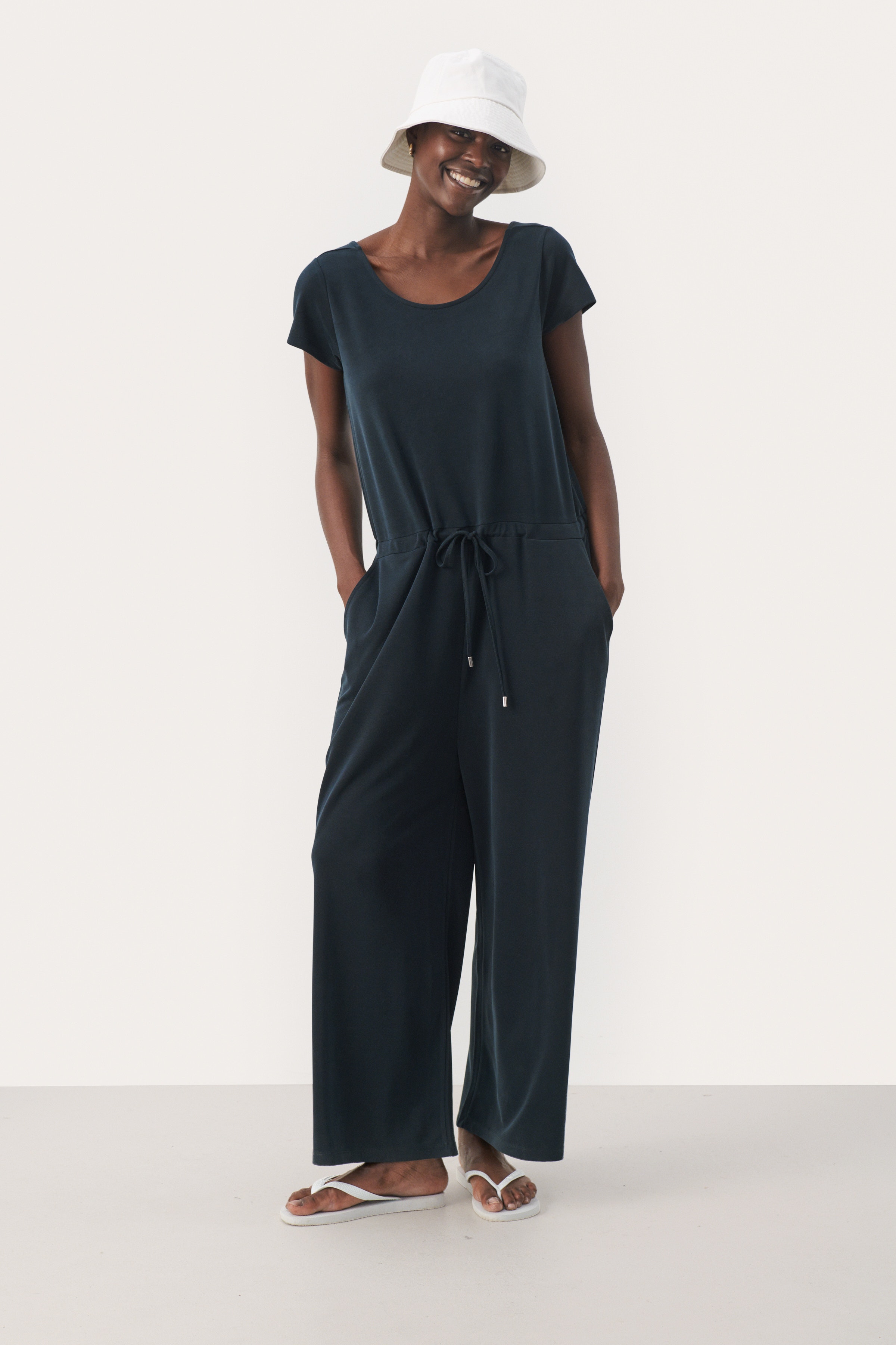 AdrianePW Jumpsuit LOCATION NONE 30308712-194013