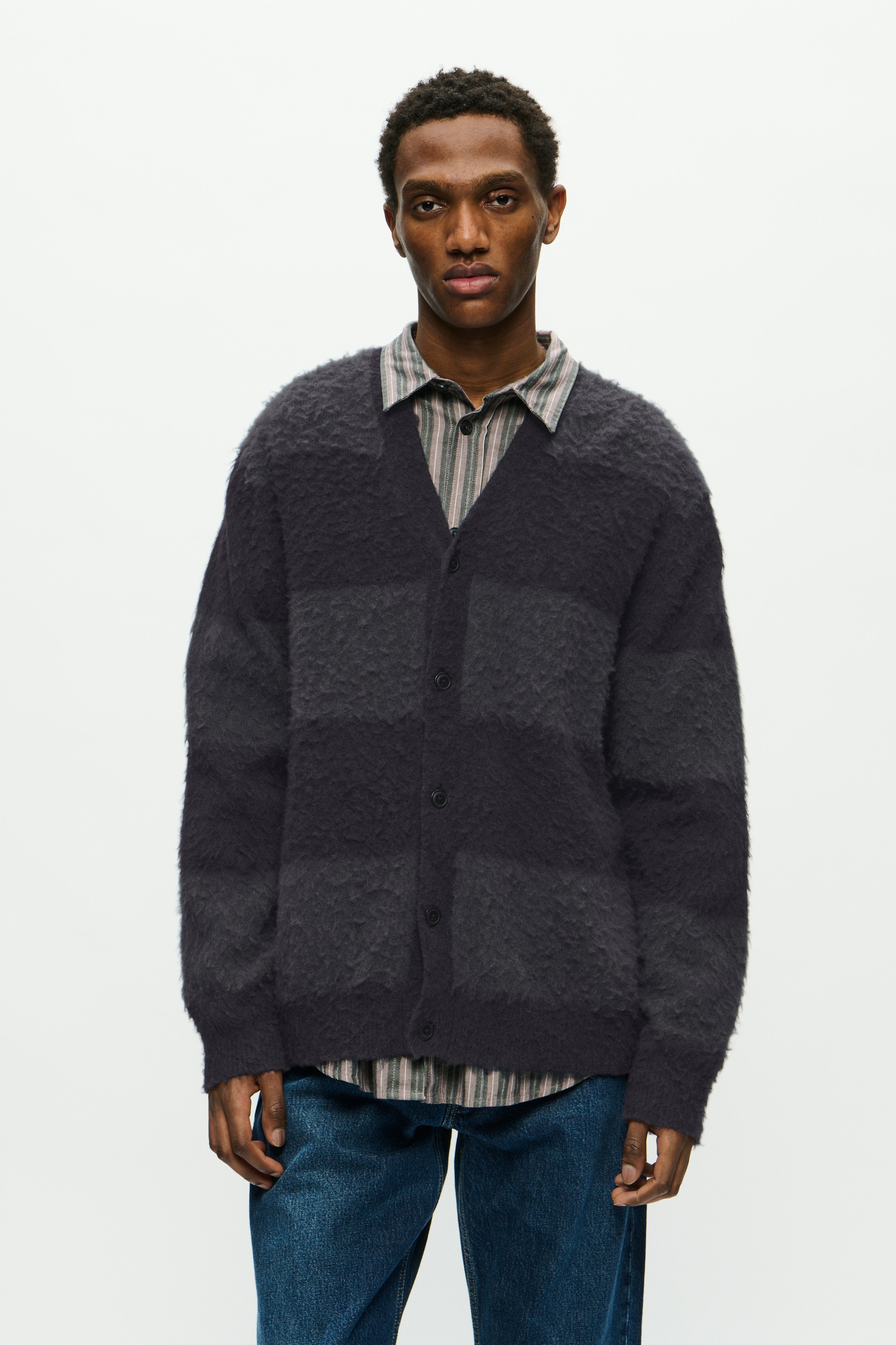 WWLevi Cardigan PACK FRONT 30251518-304080