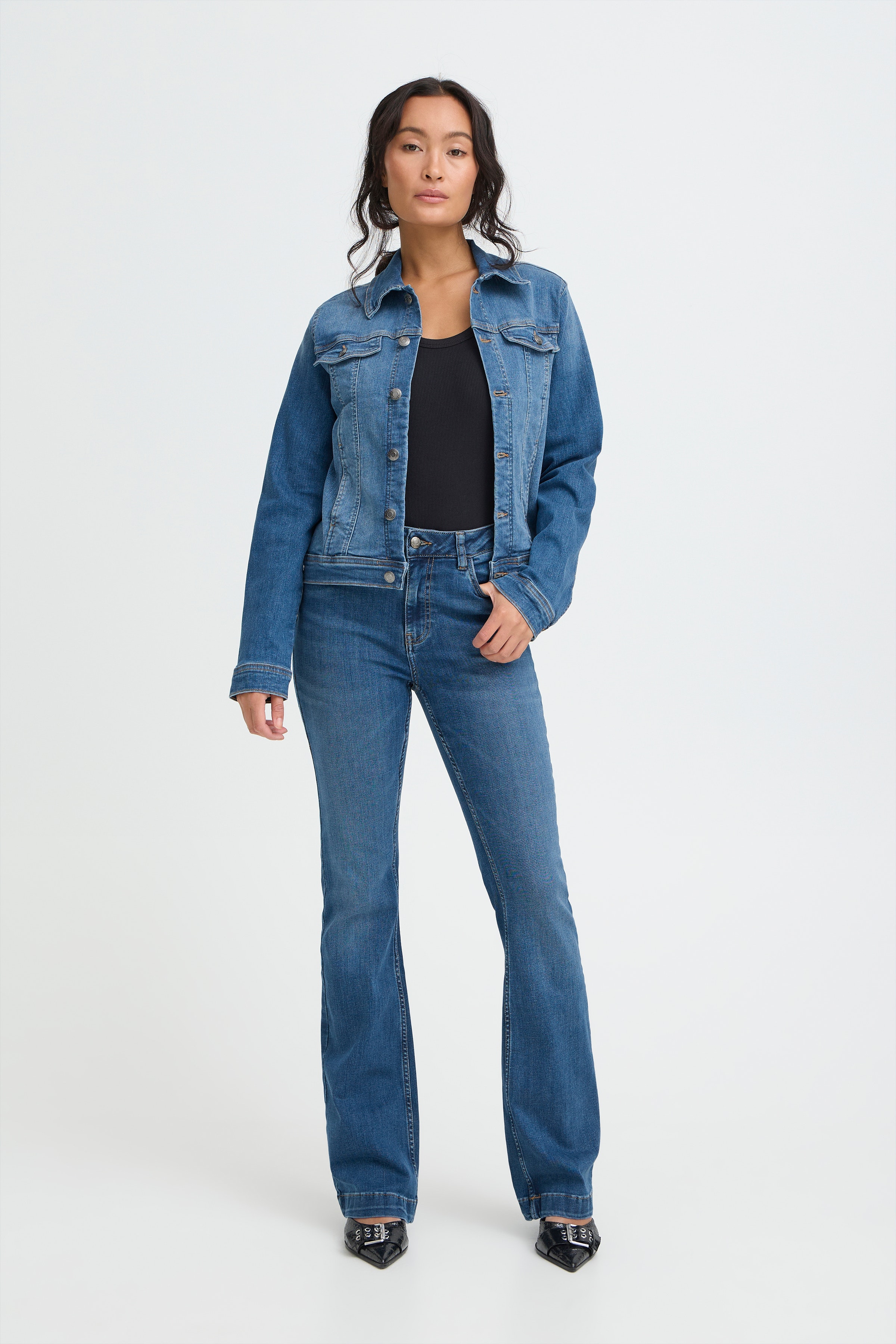 PZBECCA UHW Bootcut Leg LOOKBOOK FRONT 50207285-200005