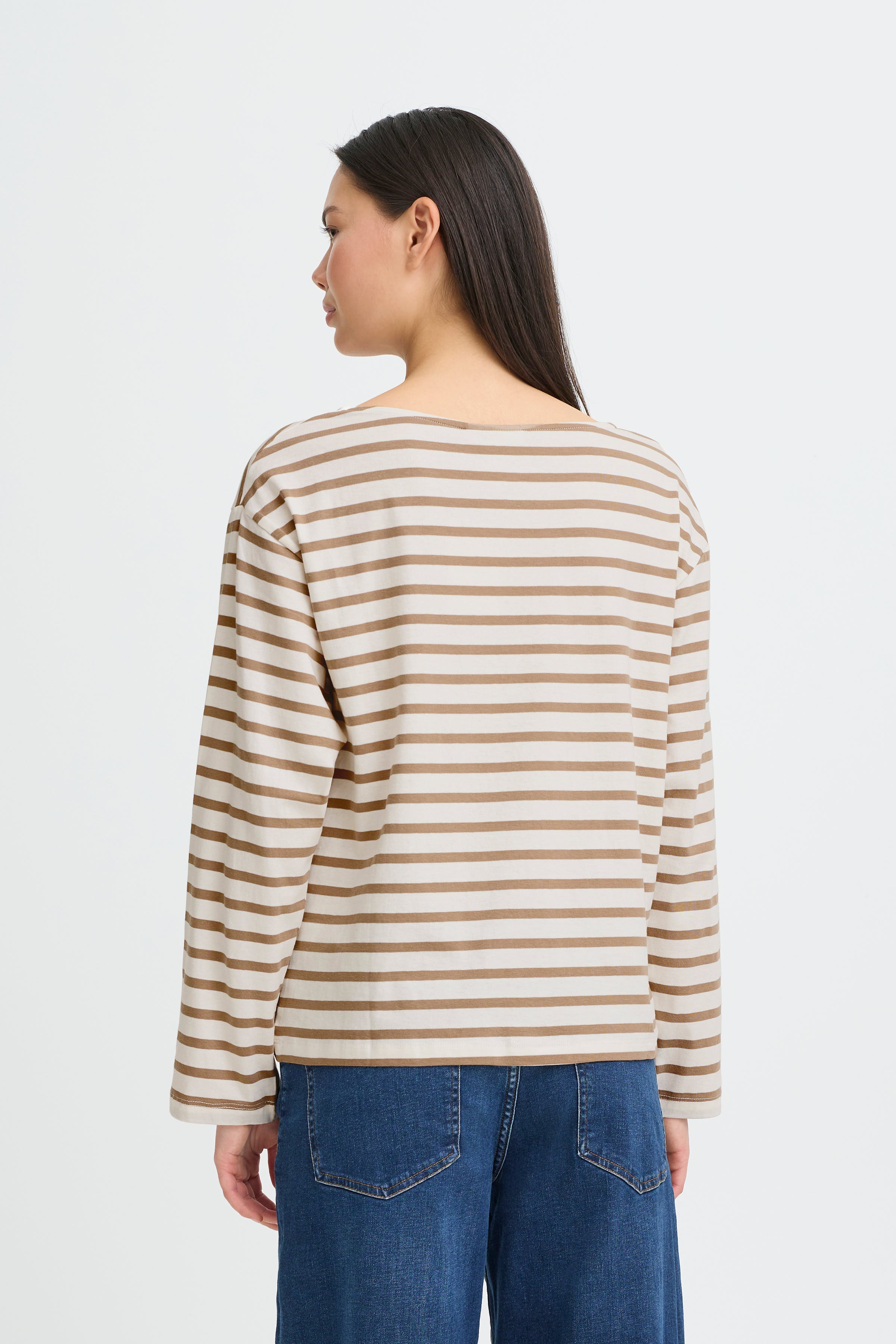 IHMIRA T-shirt LOOKBOOK BACK 20125011-900003456