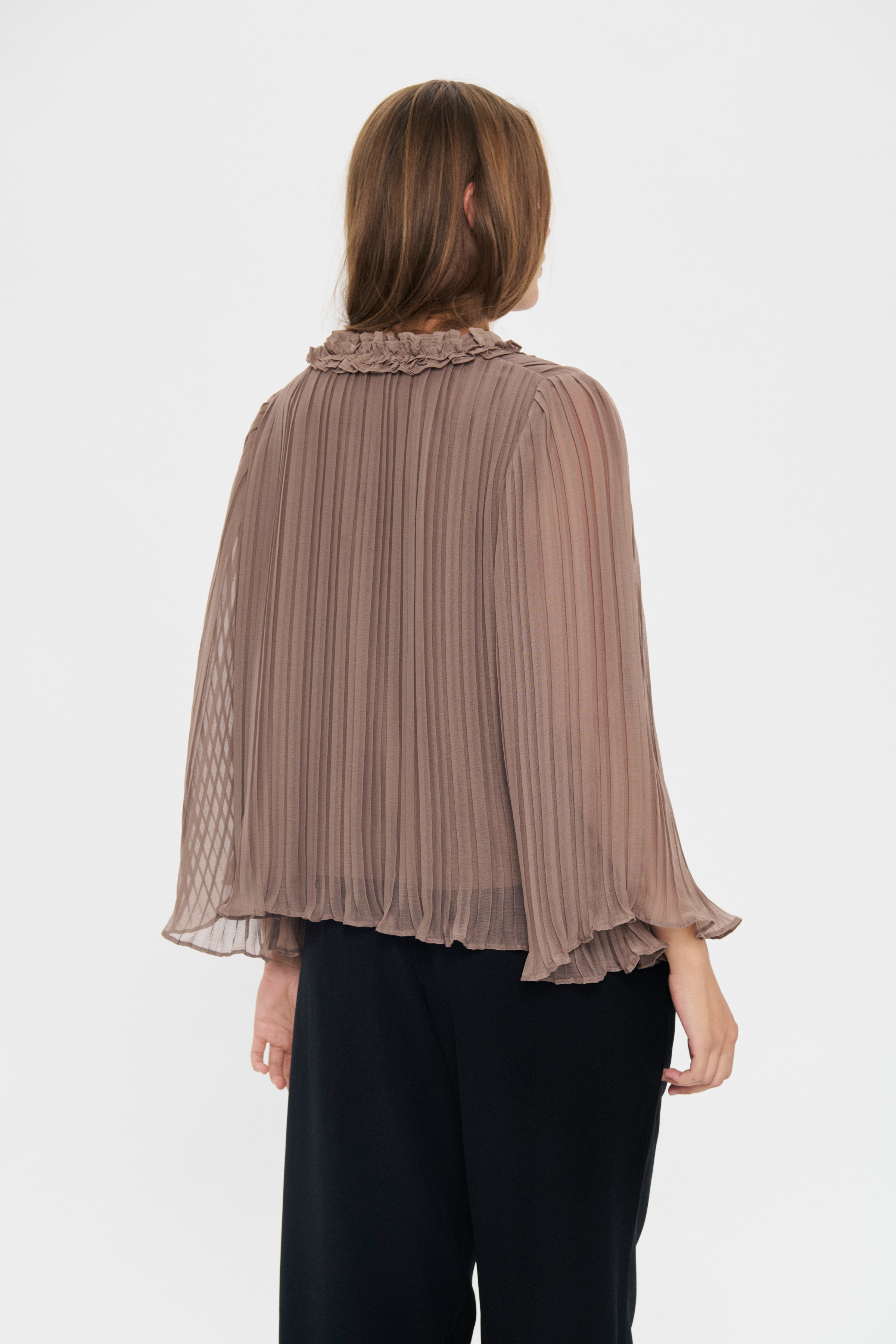 NuriSZ Blouse LOOKBOOK BACK 30514597-171410