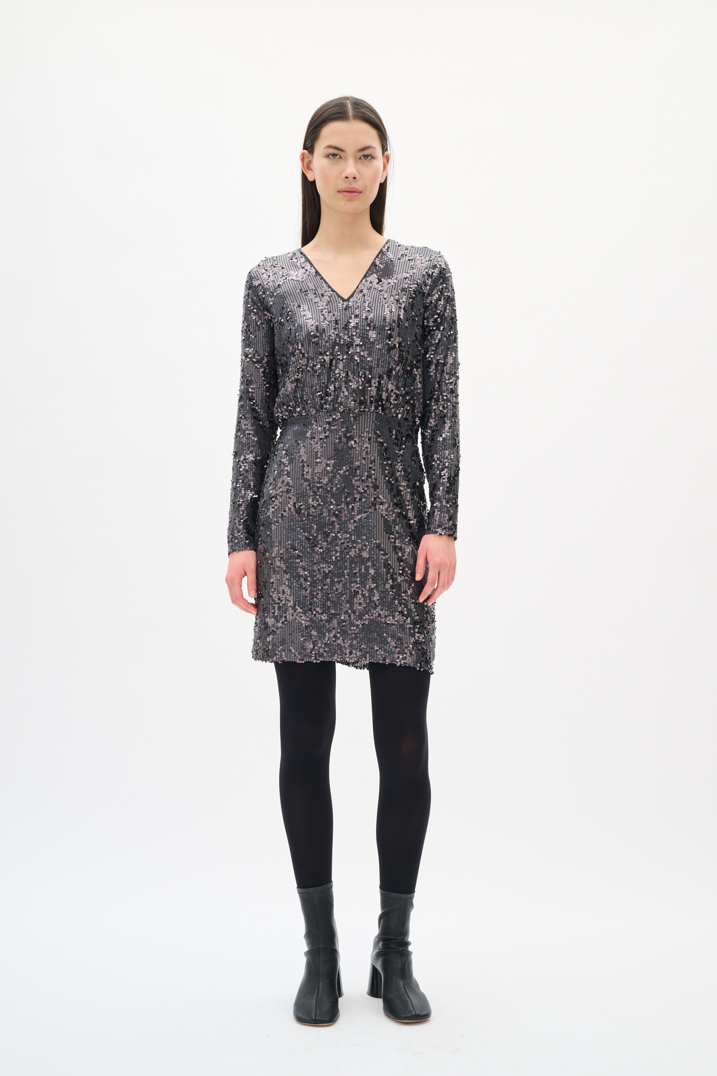 KIMBAIW Klänning LOOKBOOK FRONT 30112129-145002