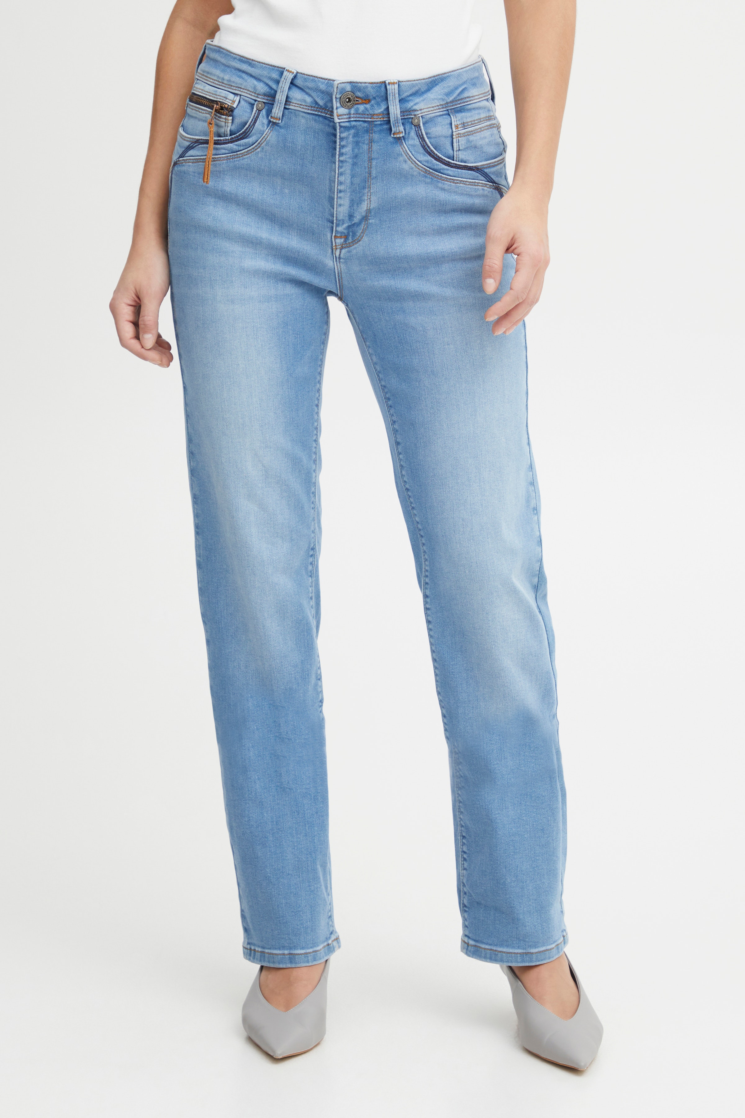 PZKAROLINA HW Jeans Straight Leg LOOKBOOK FRONT 50205580-200008