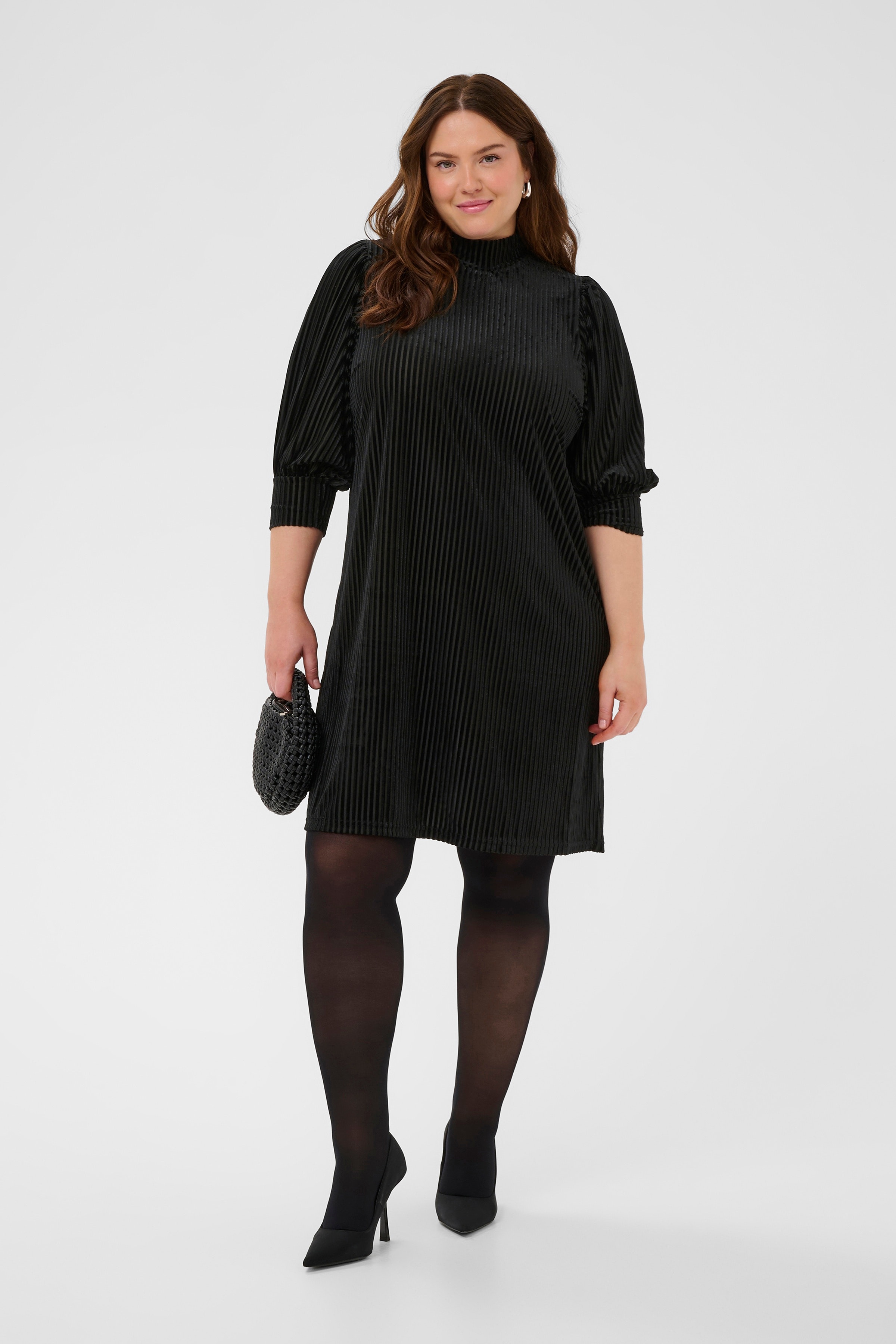 KCcacanna Velourskleid LOOKBOOK FRONT 10581209-106480