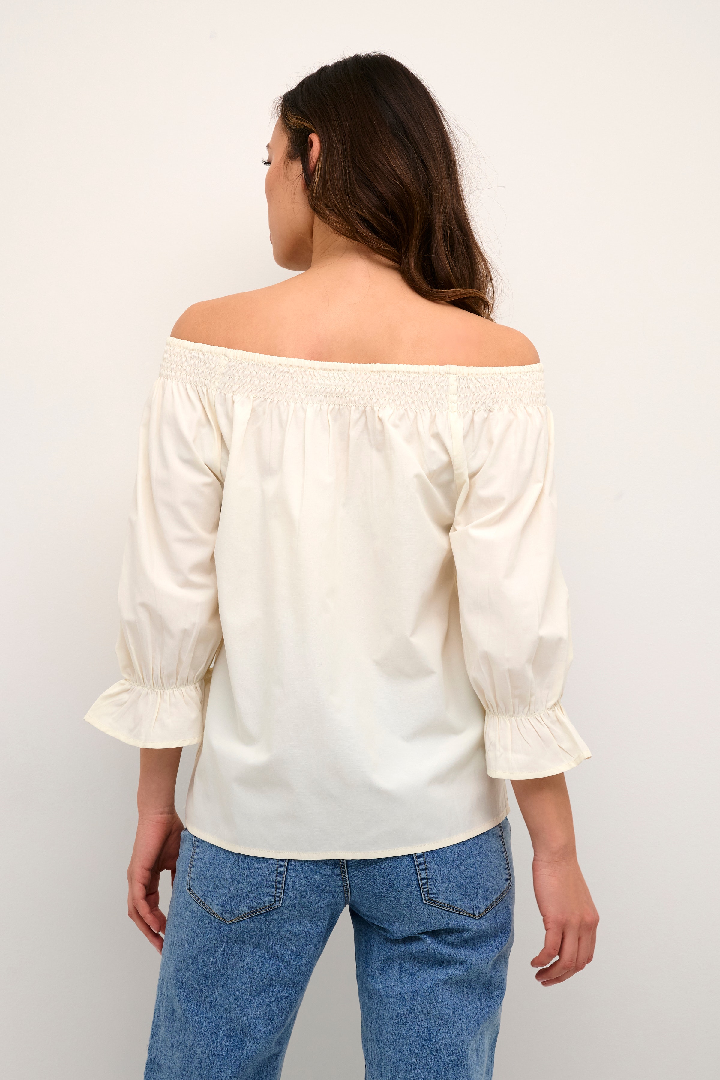 KAkira Blouse LOOKBOOK BACK 10507419-110601