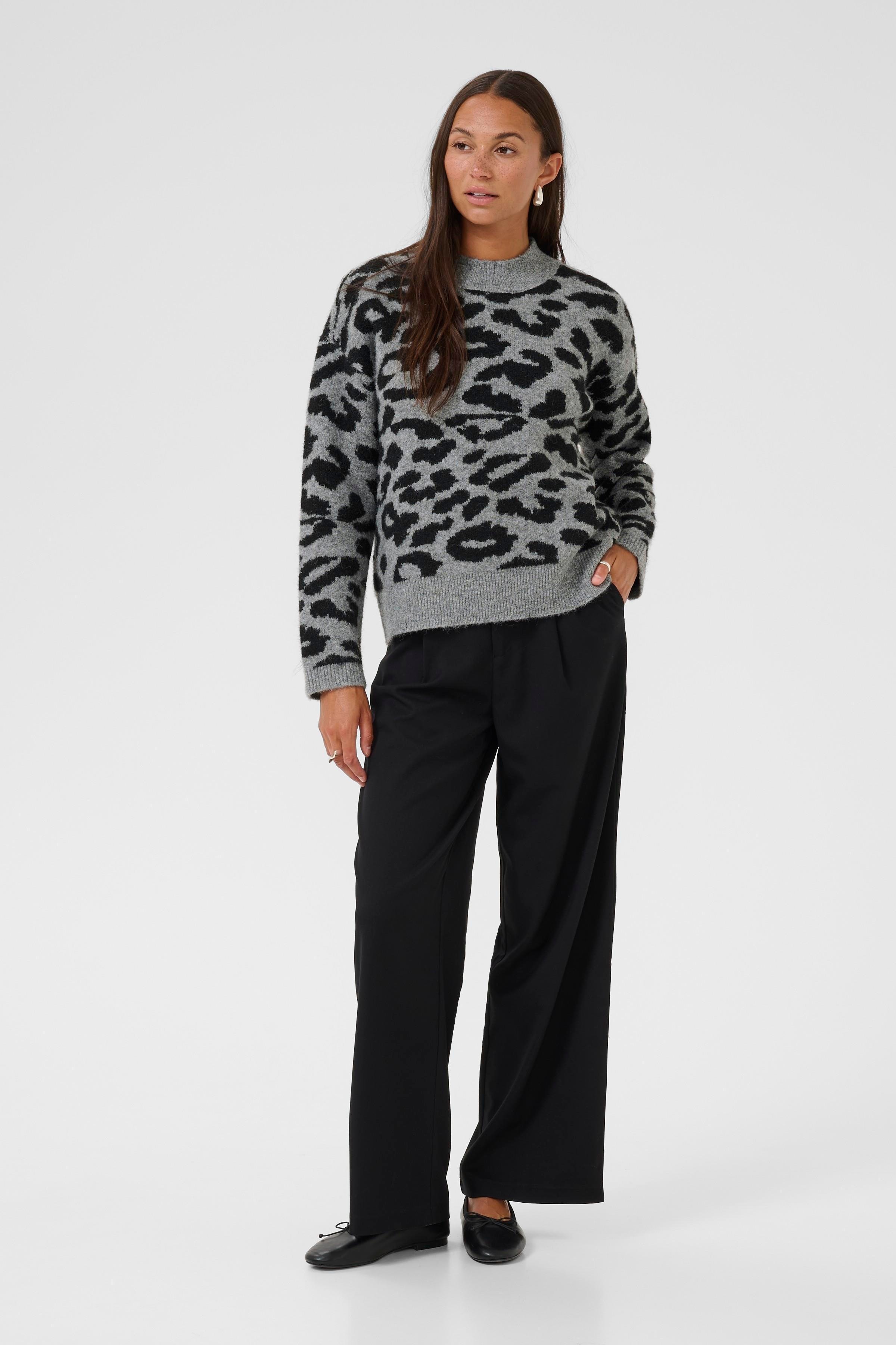 KAsandra Pullover LOOKBOOK FRONT 10511193-108298