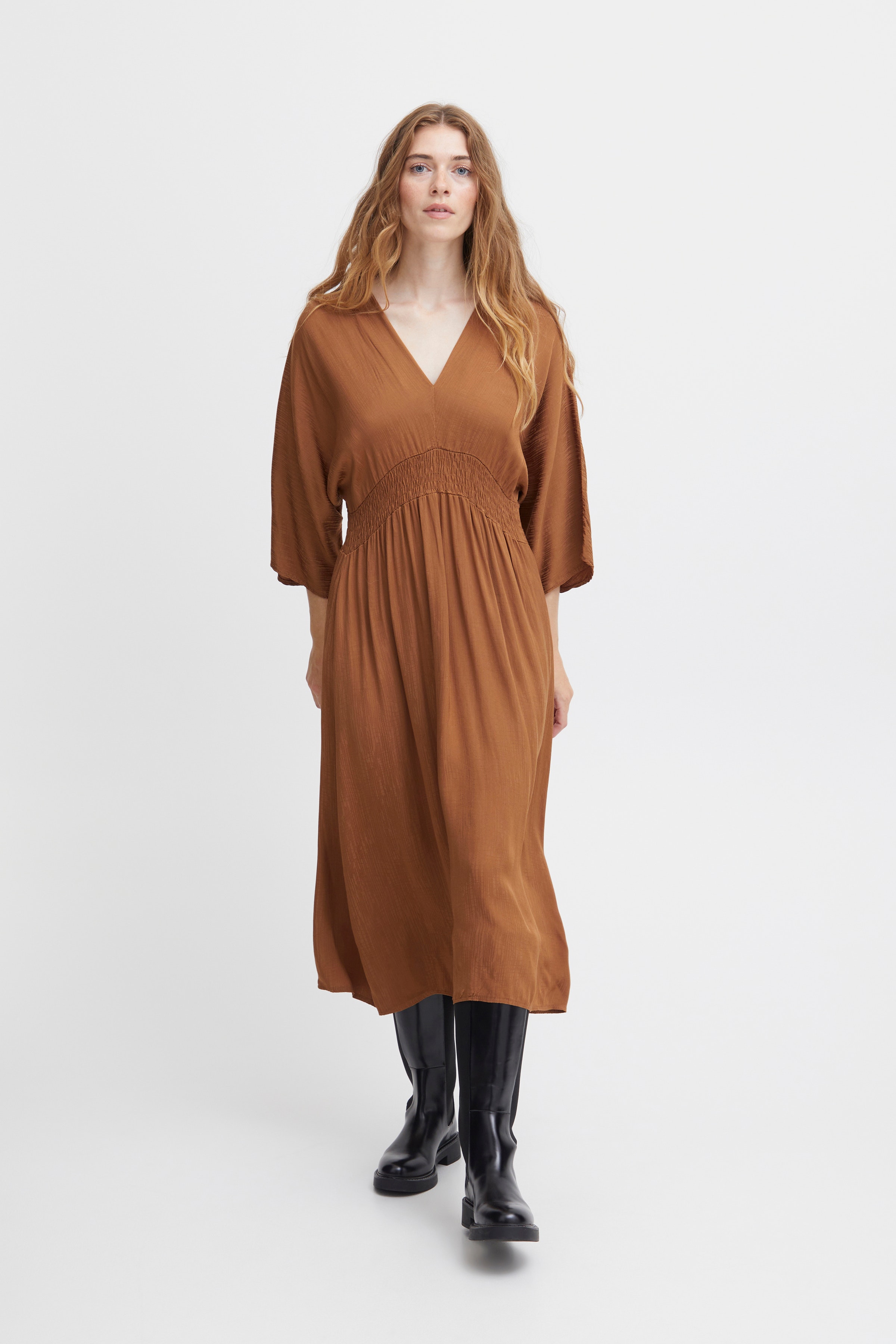 SBPAJA Kjole LOOKBOOK FRONT 22100338-171430