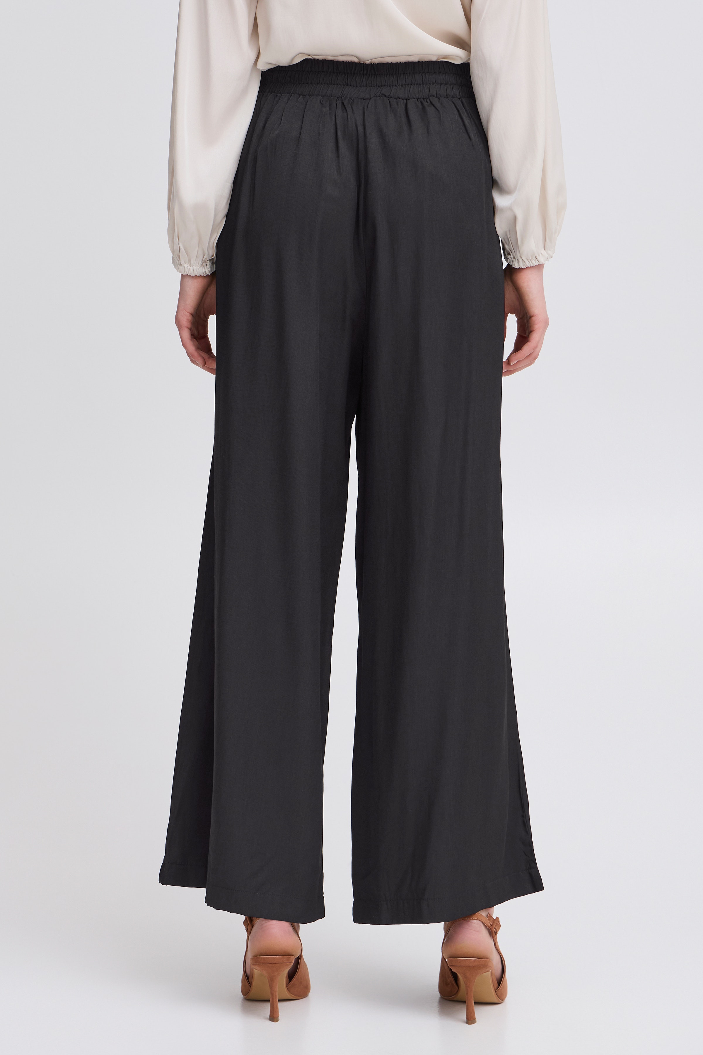 FRMYA PA 2 Casual pants LOOKBOOK FRONT 20615085-200113