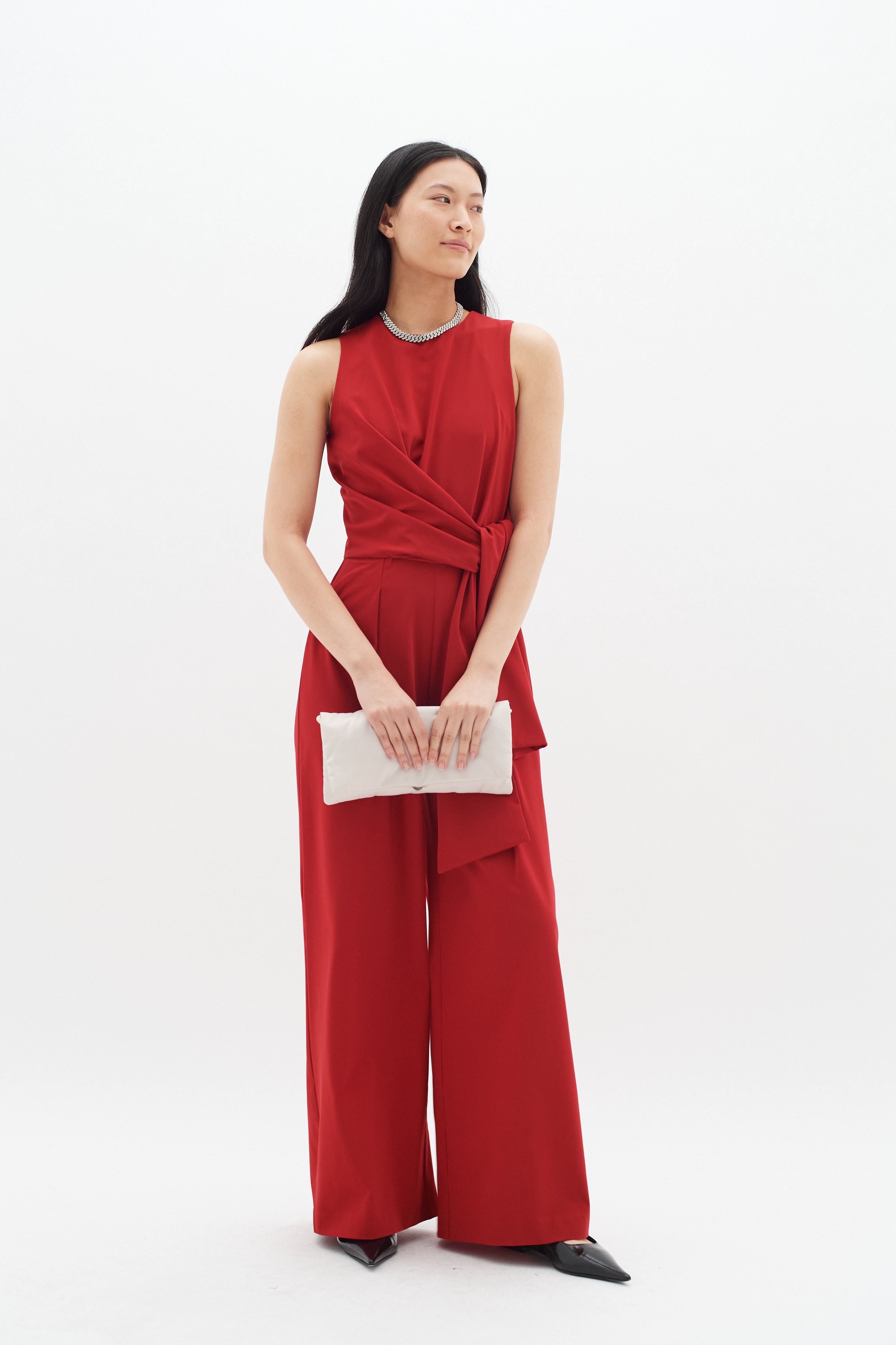 YasminaIW Overall LOOKBOOK FRONT 30109824-300421