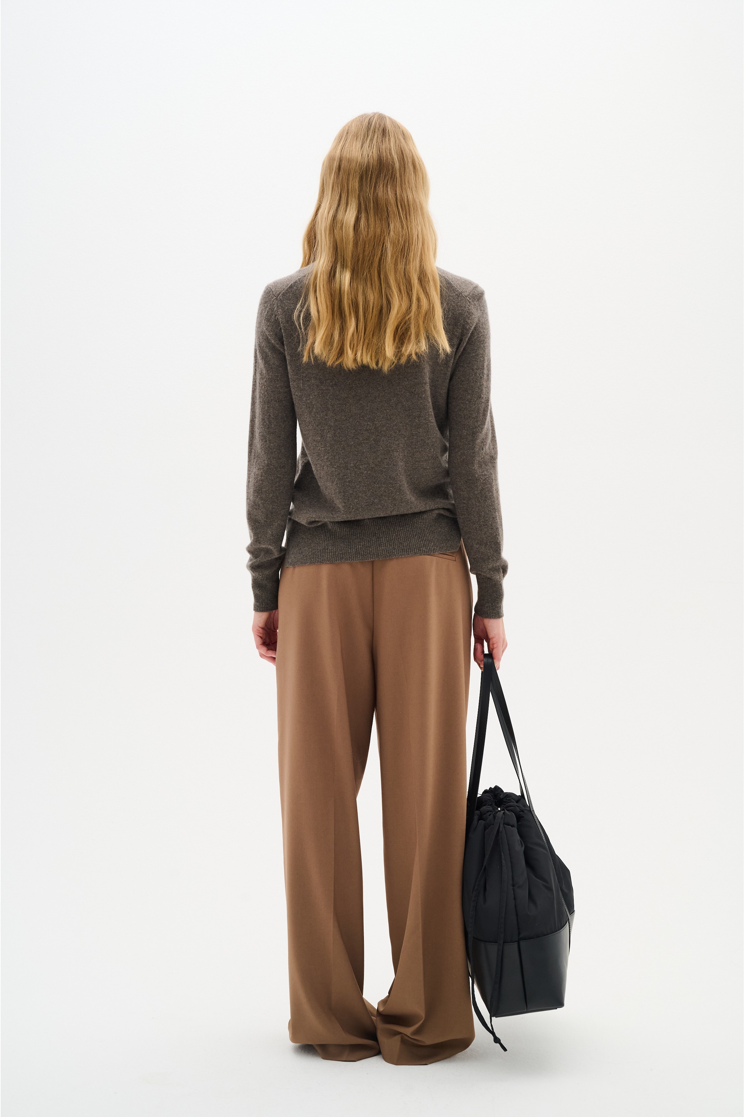 LukkaIW Crew-neck Kasjmir Pullover LOOKBOOK BACK 30107629-300872