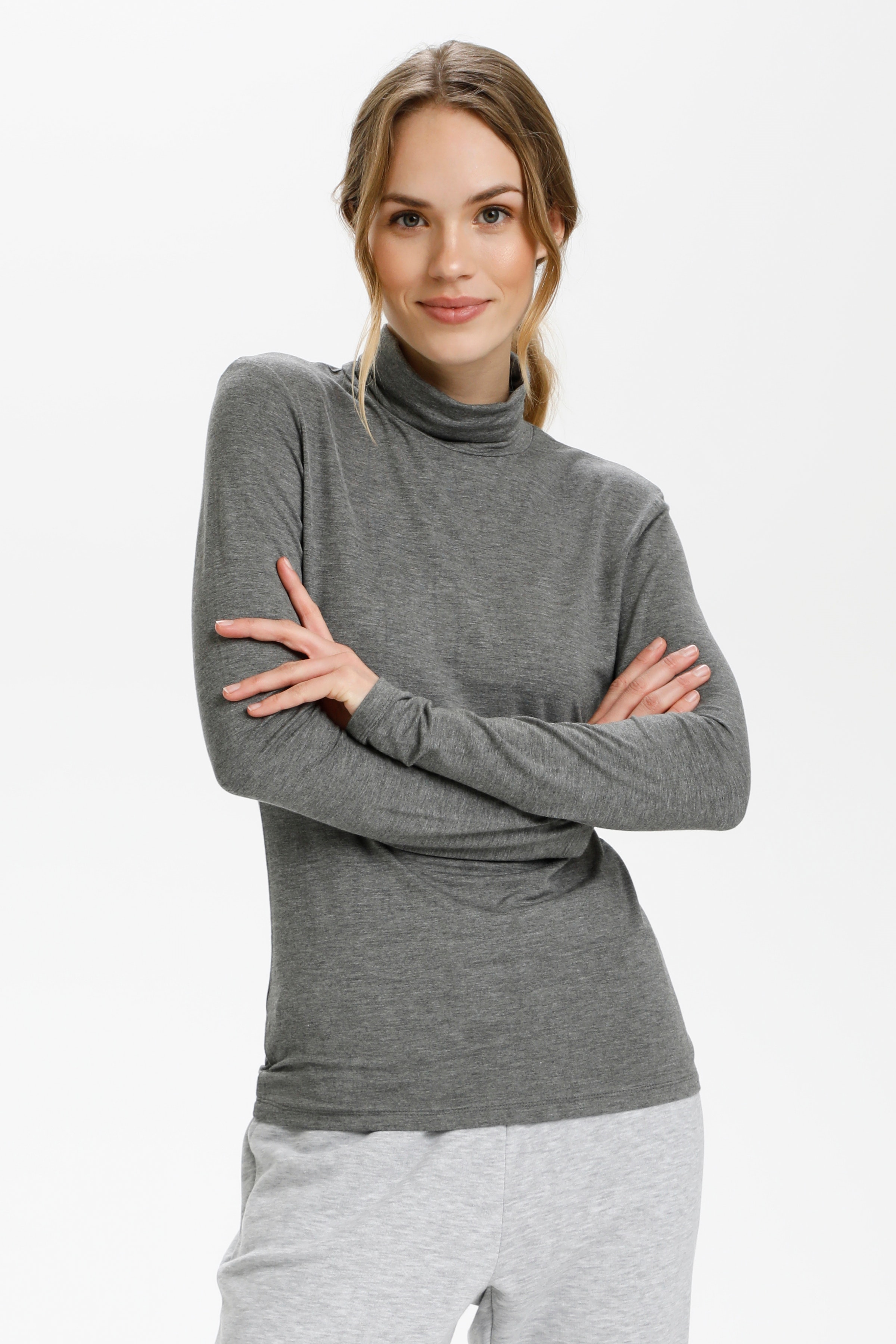 Yoko Pullover LOOKBOOK FRONT 10502810-100125