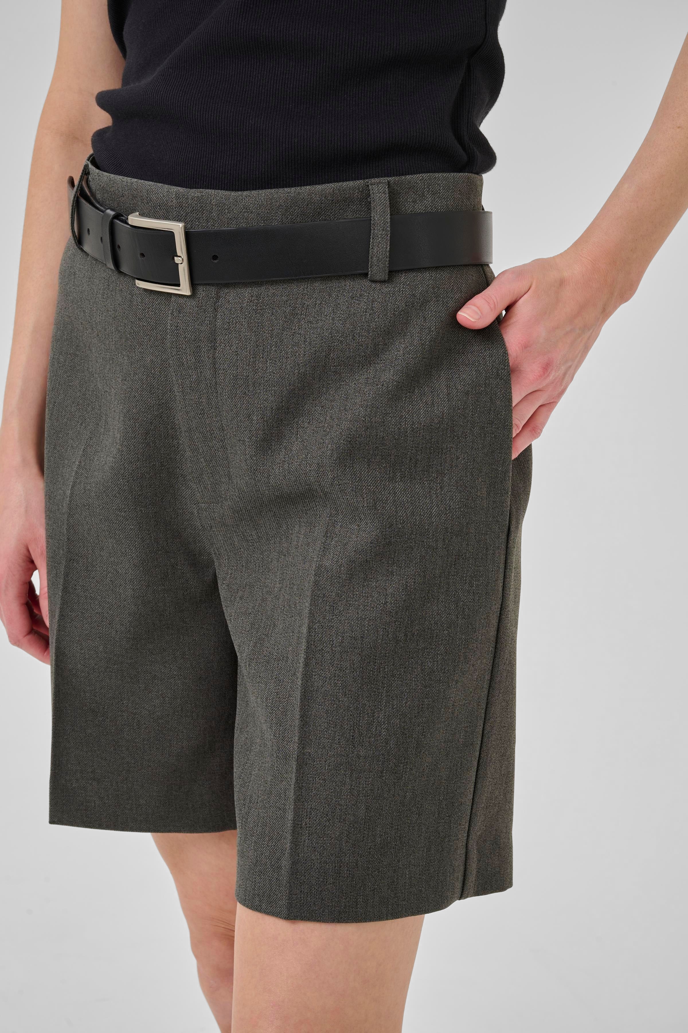 SpaceMW Shorts LOOKBOOK DETAIL 10705278-193906