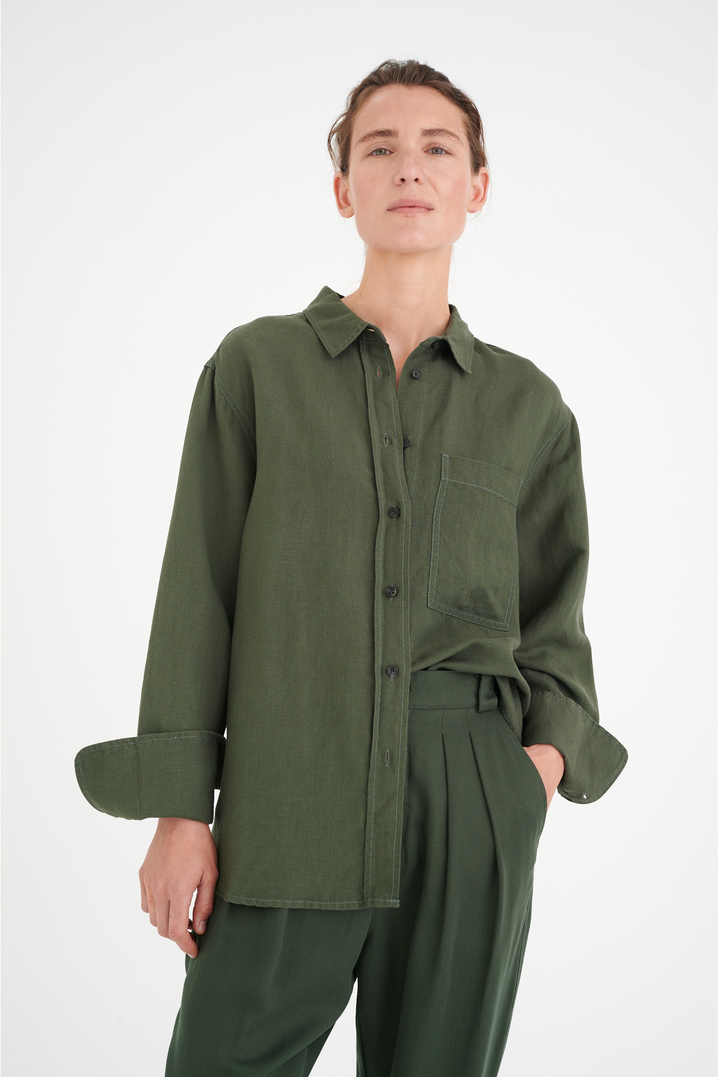 IzlaIW Casual buks LOOKBOOK FRONT 30106376-190307