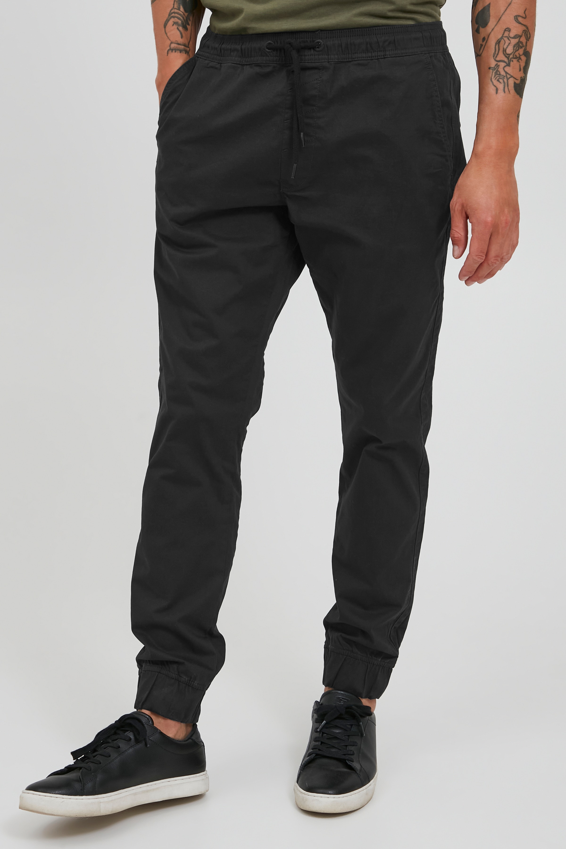 SDTRUC Trousers LOOKBOOK FRONT 21103814-799000