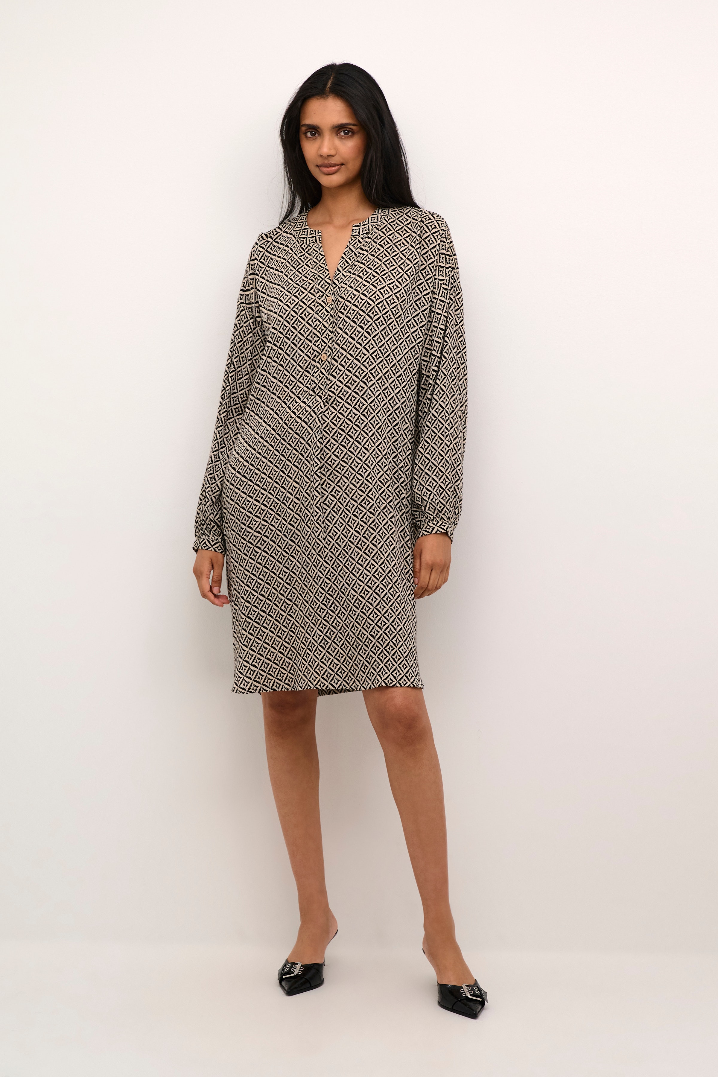 KAamber Kjole LOOKBOOK FRONT 10507894-106440