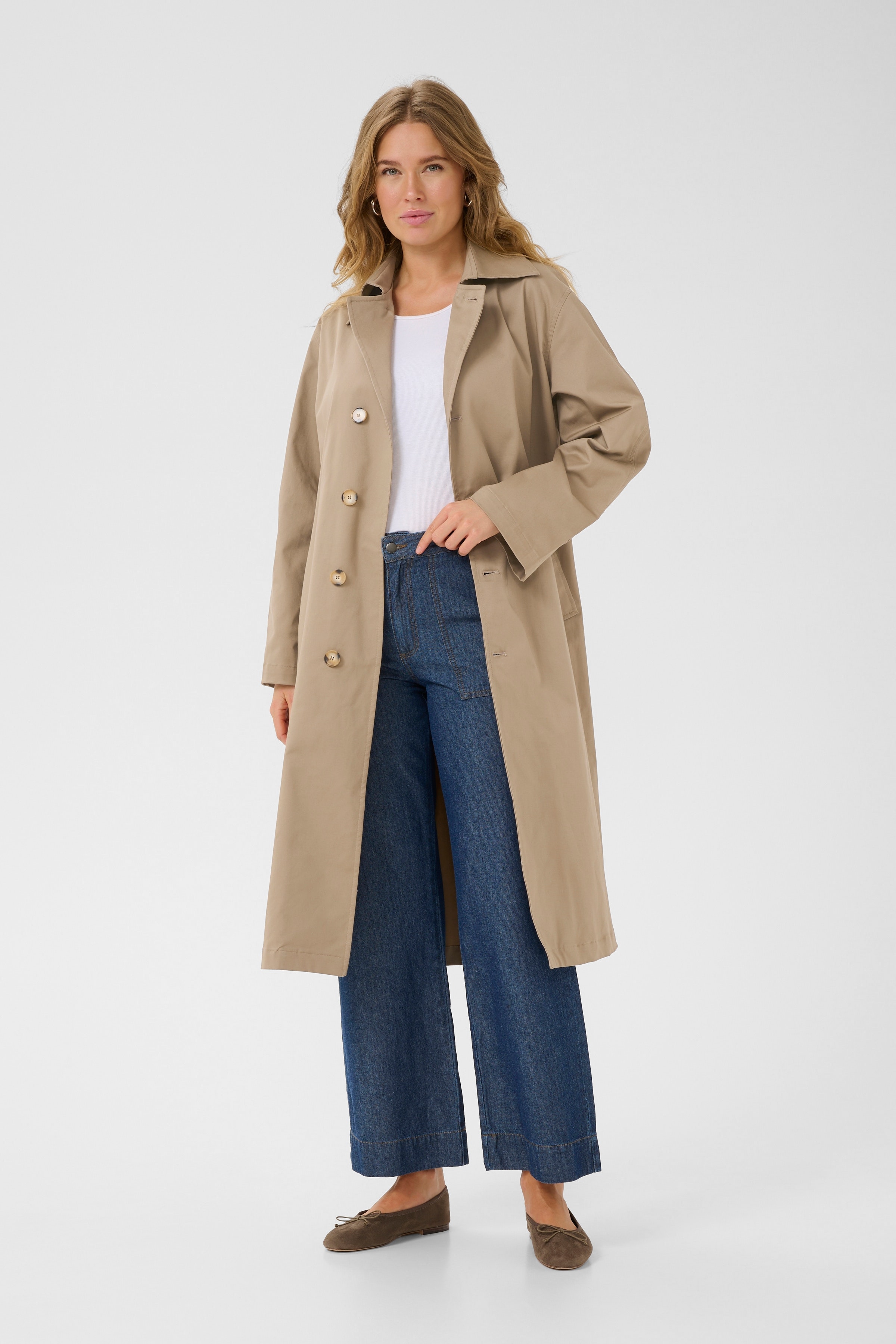 BPkala Coat LOOKBOOK FRONT 40103537-400640