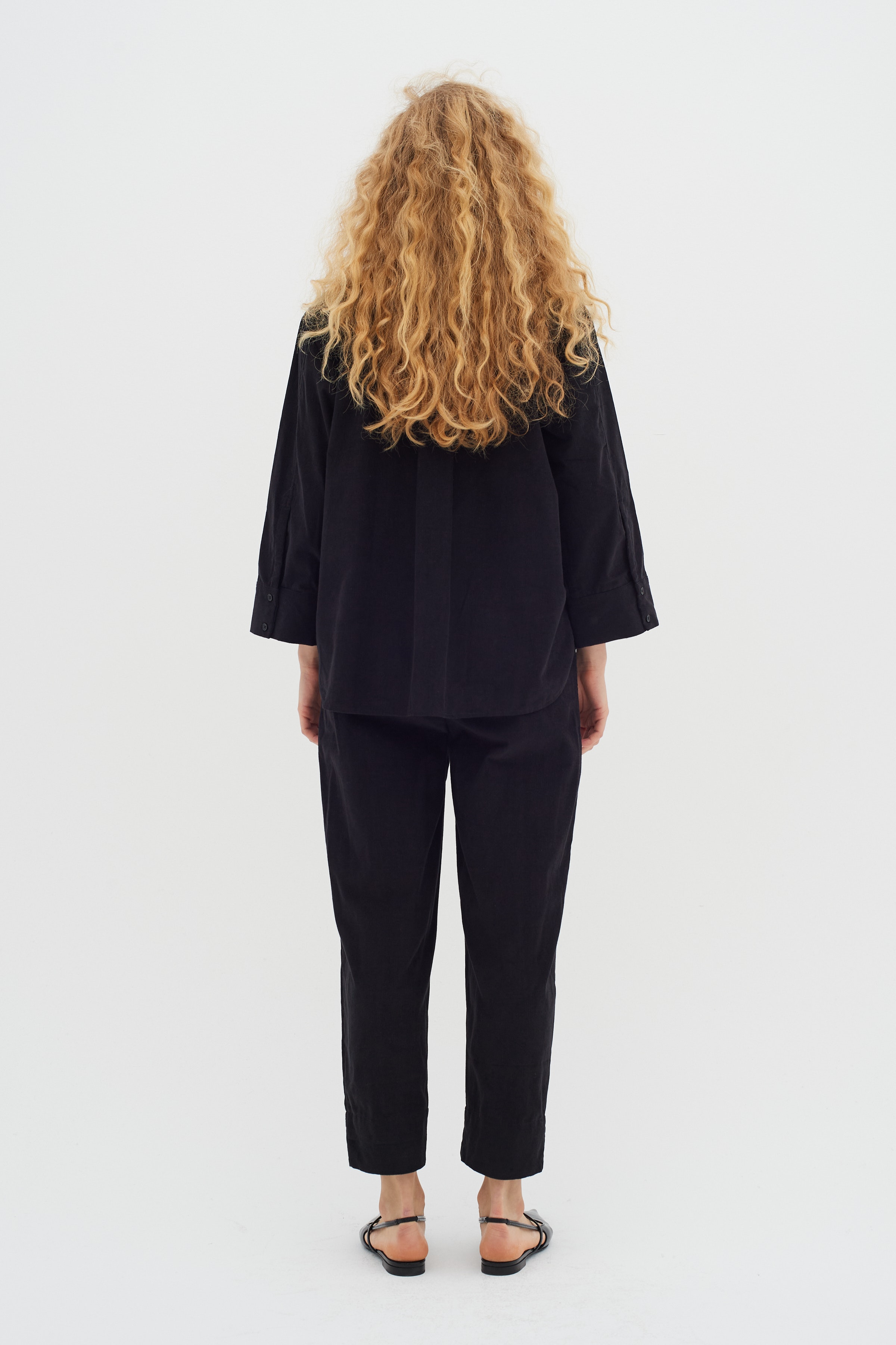 CarmenIW Sammet Byxor LOOKBOOK BACK 30108962-194008