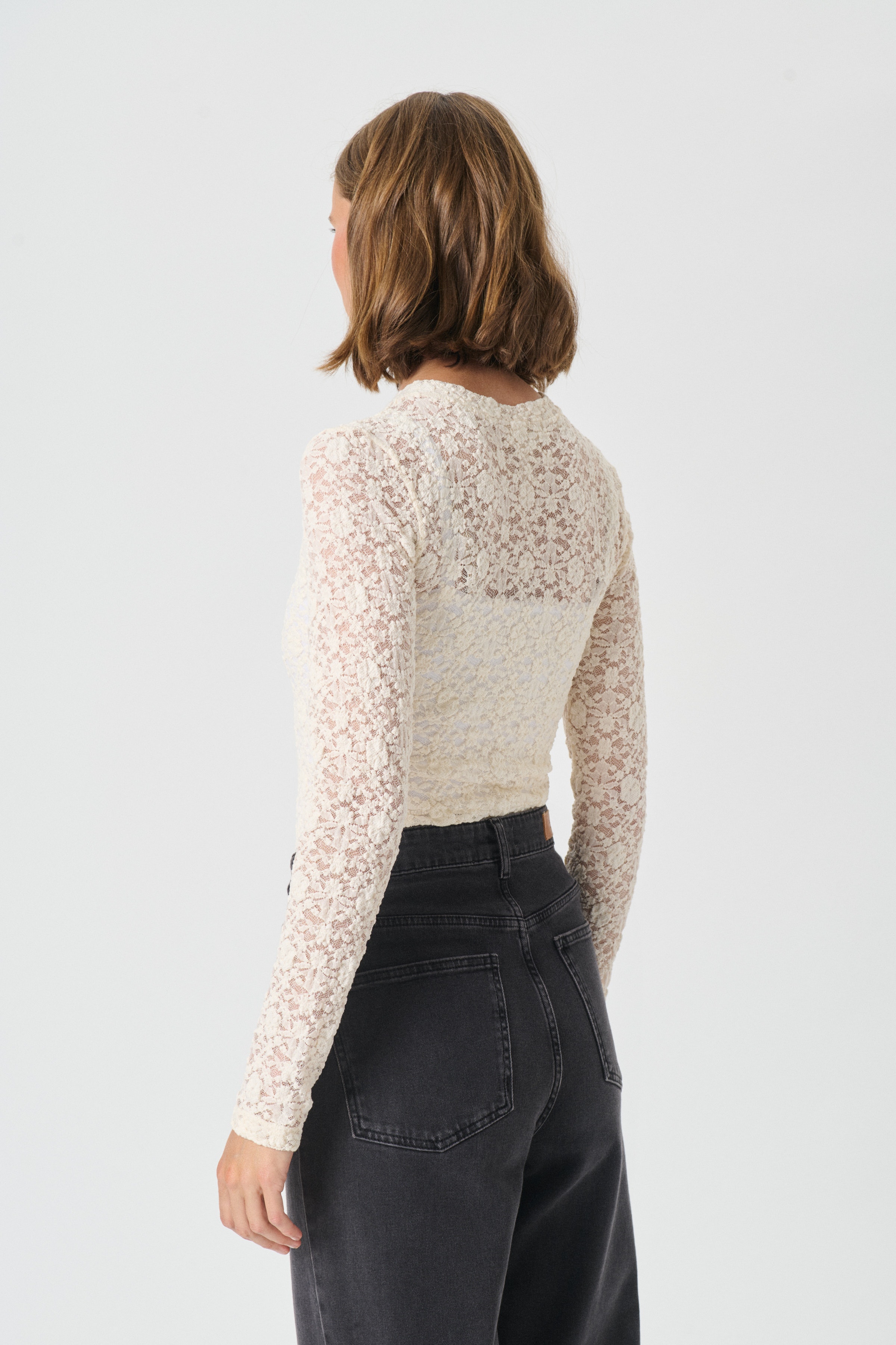 VenetiaPW T-shirt LOOKBOOK BACK 30310186-120304