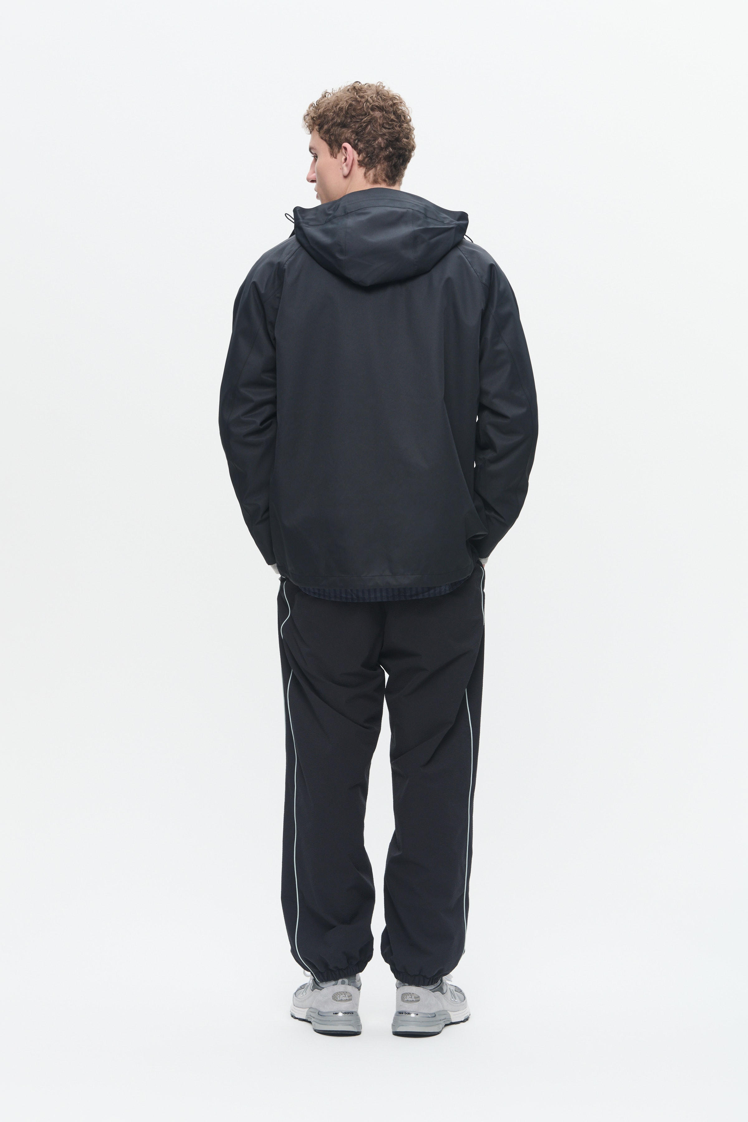 WWAri Tech Jacket LOOKBOOK BACK 30250131-W1031