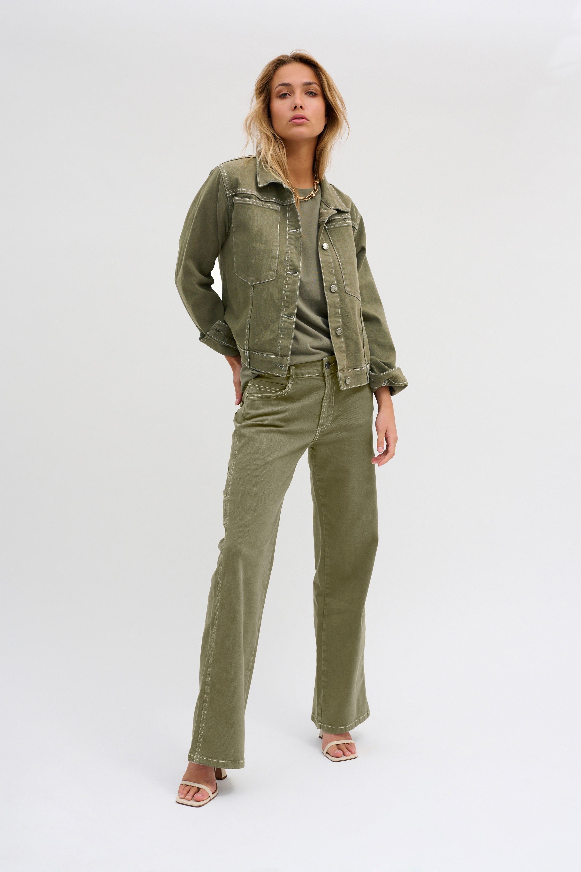 RayMW Cargopants LOOKBOOK FRONT 10704174-180515