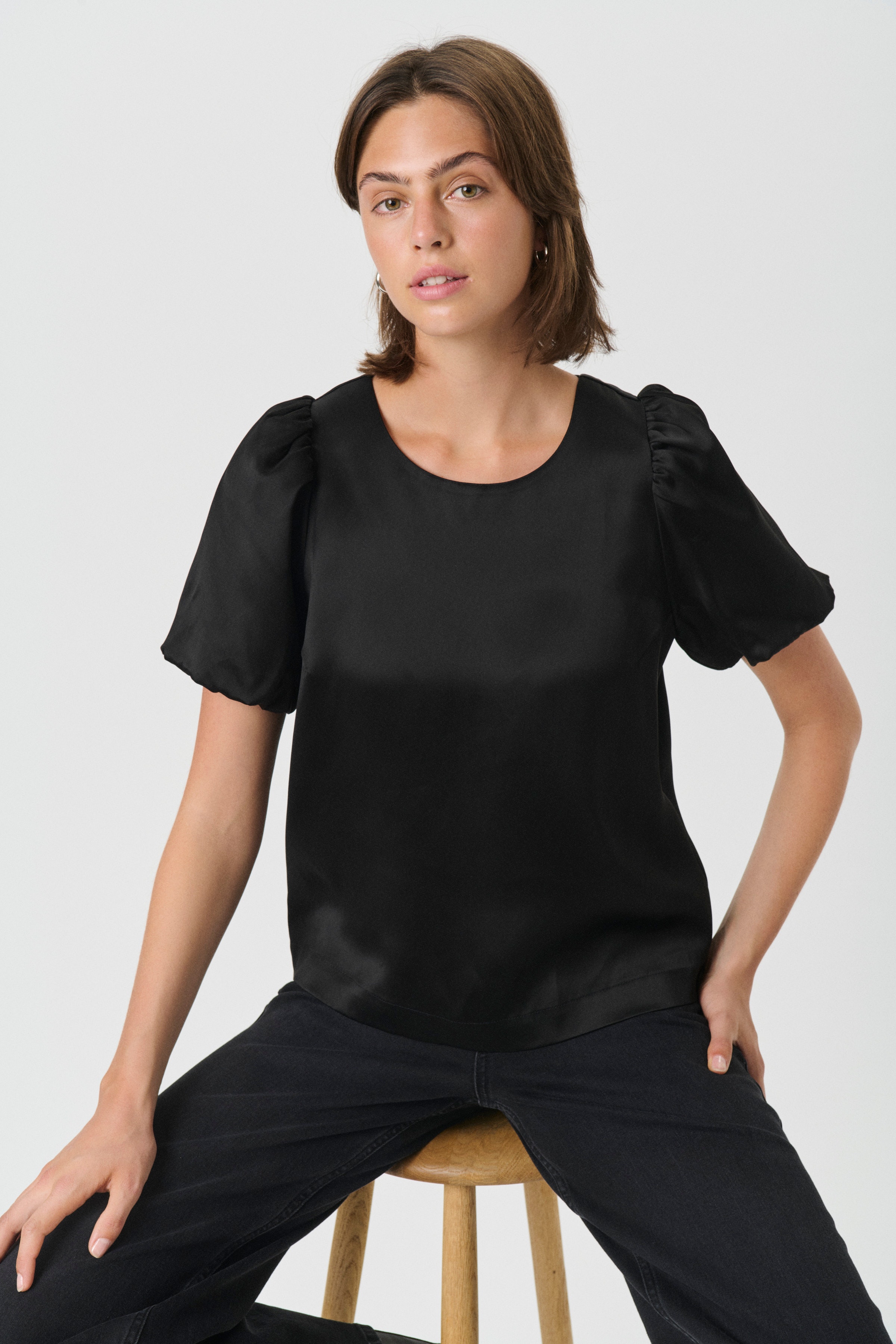 UriaPW Blouse LOOKBOOK FRONT 30310132-194008