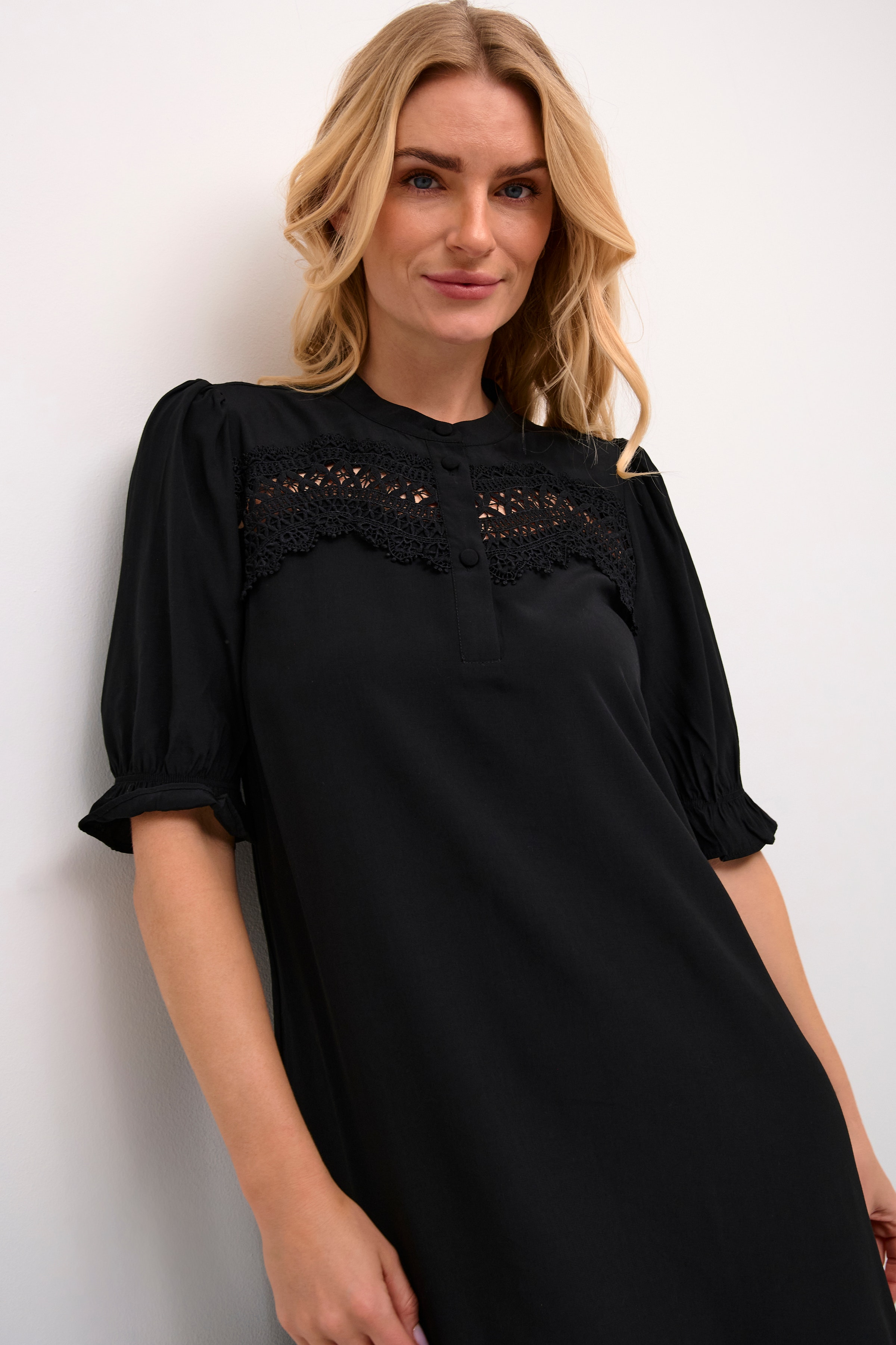 CUtiffany Kjole LOOKBOOK FRONT 50111339-500012