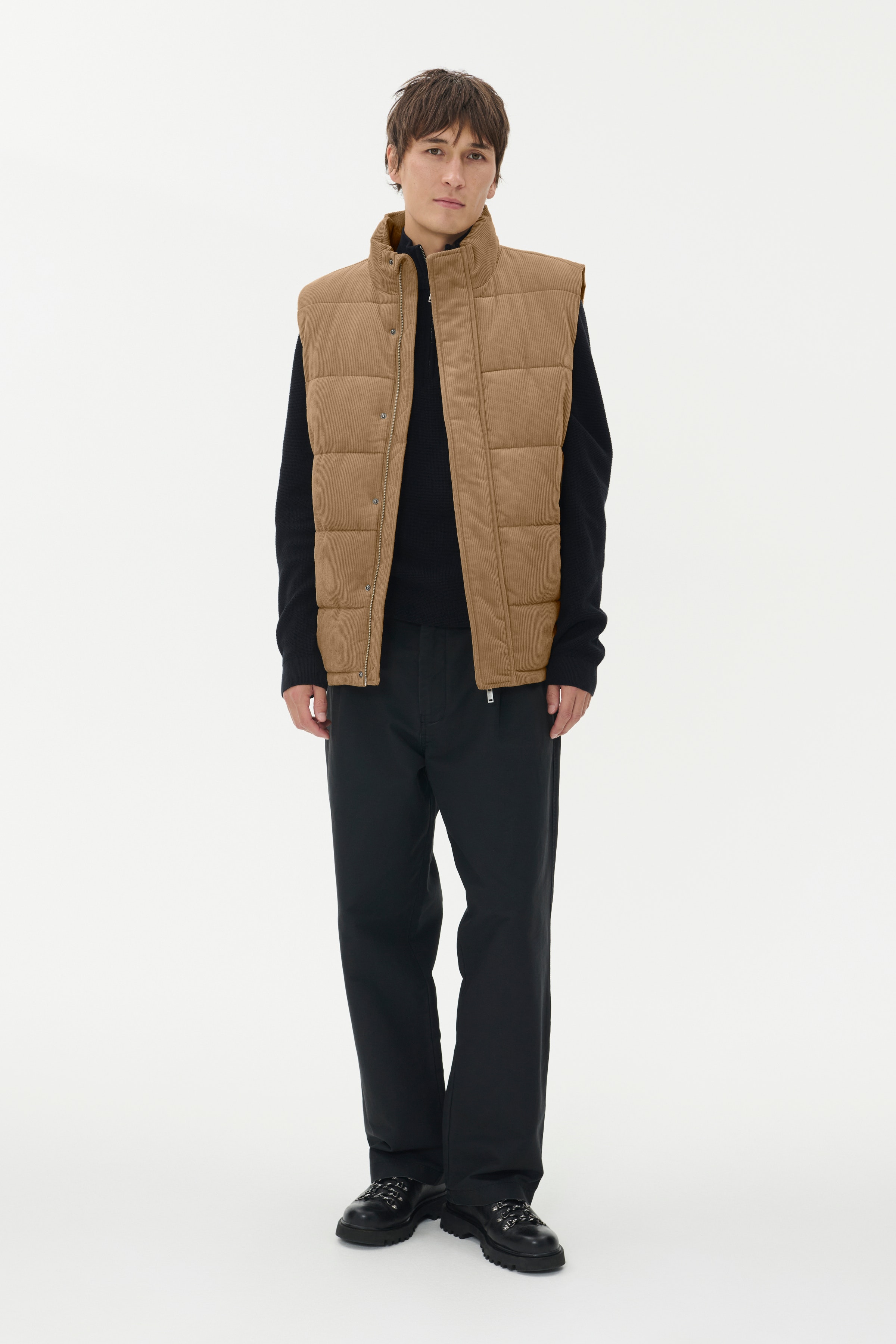 MAbroxa Warme Weste LOOKBOOK FRONT 30208574-171320