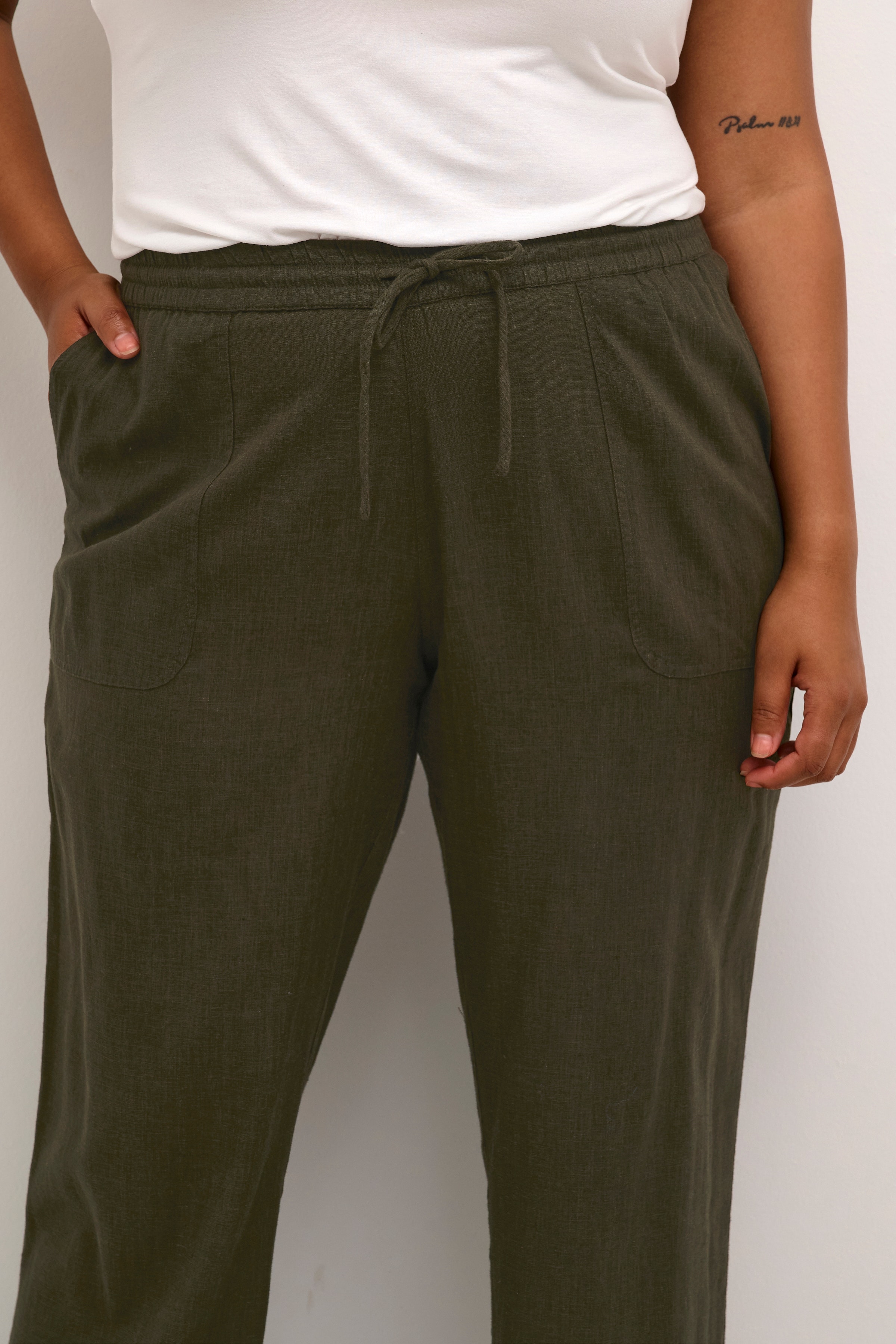 KCmille Linen trousers LOOKBOOK DETAIL 10582220-190414