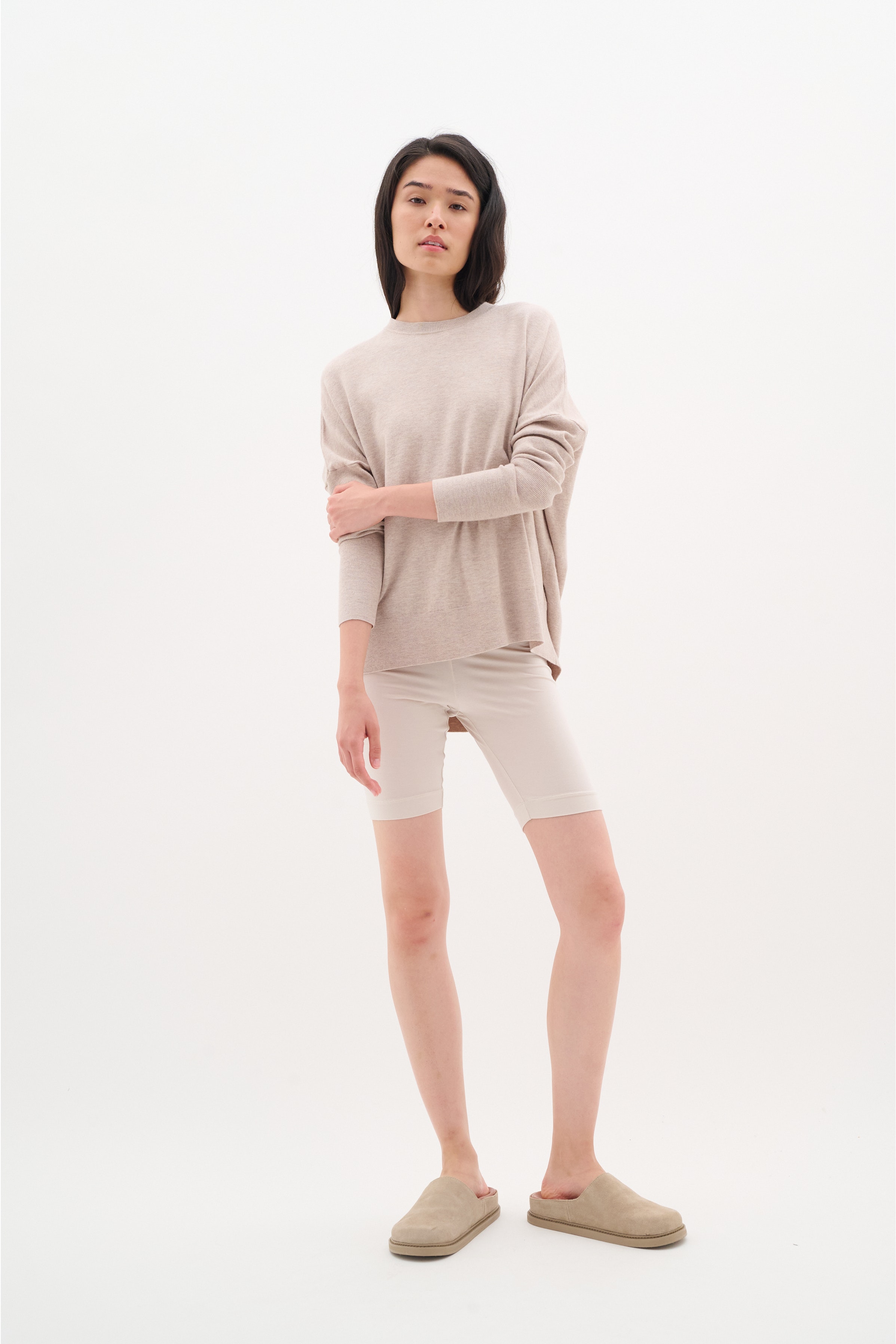 LilIW Base Shorts LOOKBOOK FRONT 30109545-130403