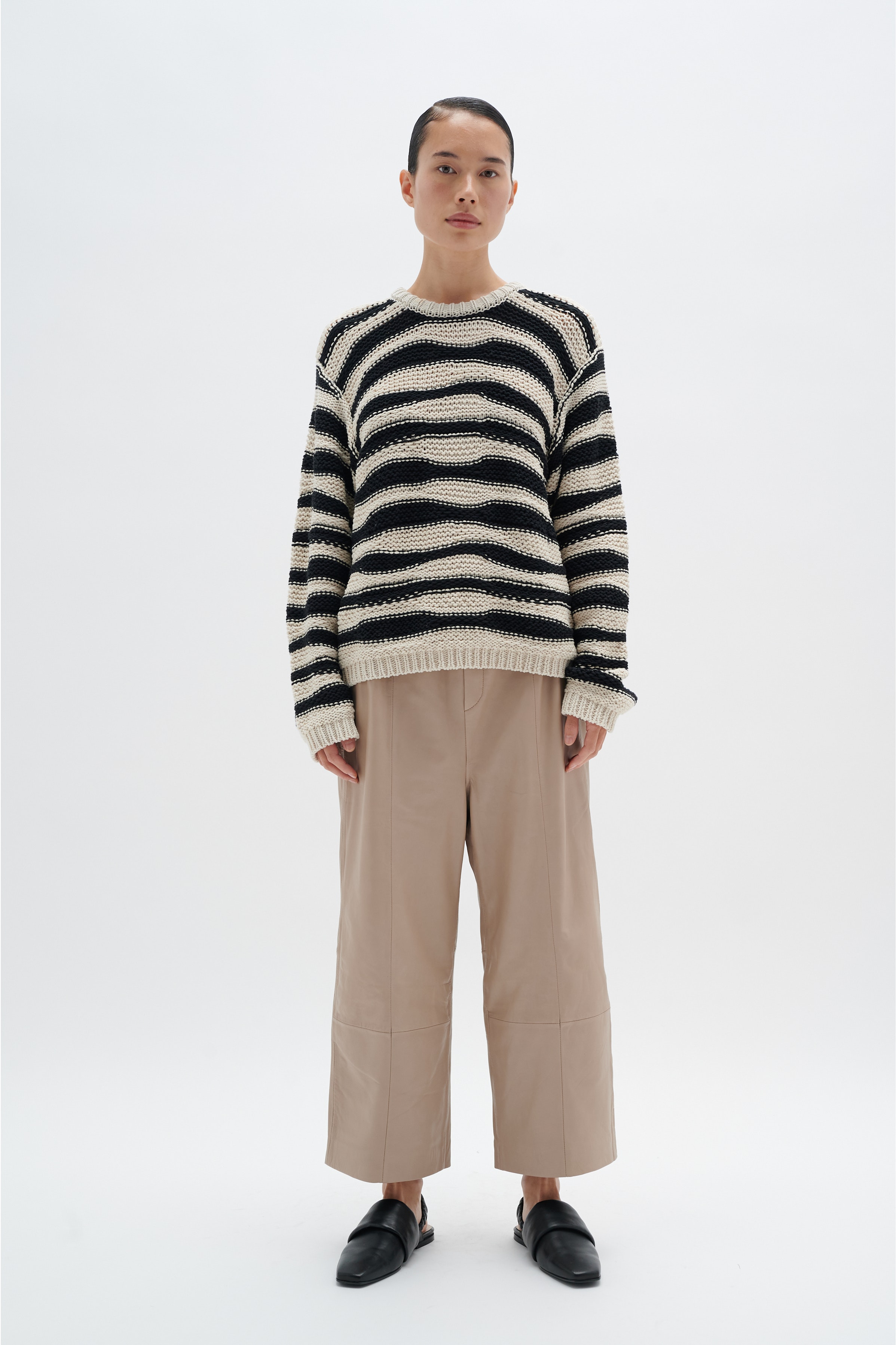 OsaIW Pullover LOOKBOOK FRONT 30108279-300027