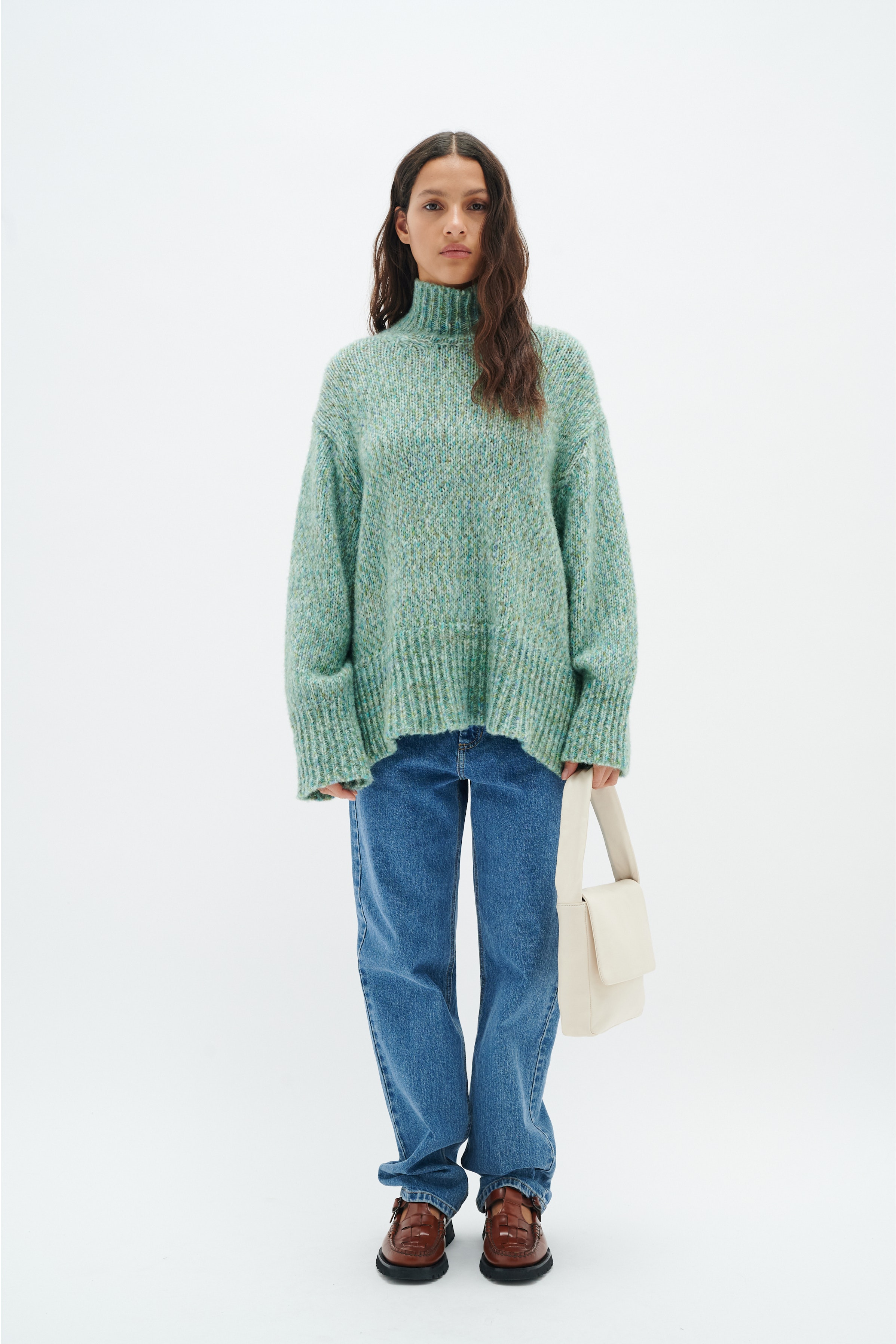 MettyIW Pullover LOOKBOOK FRONT 30107998-136008