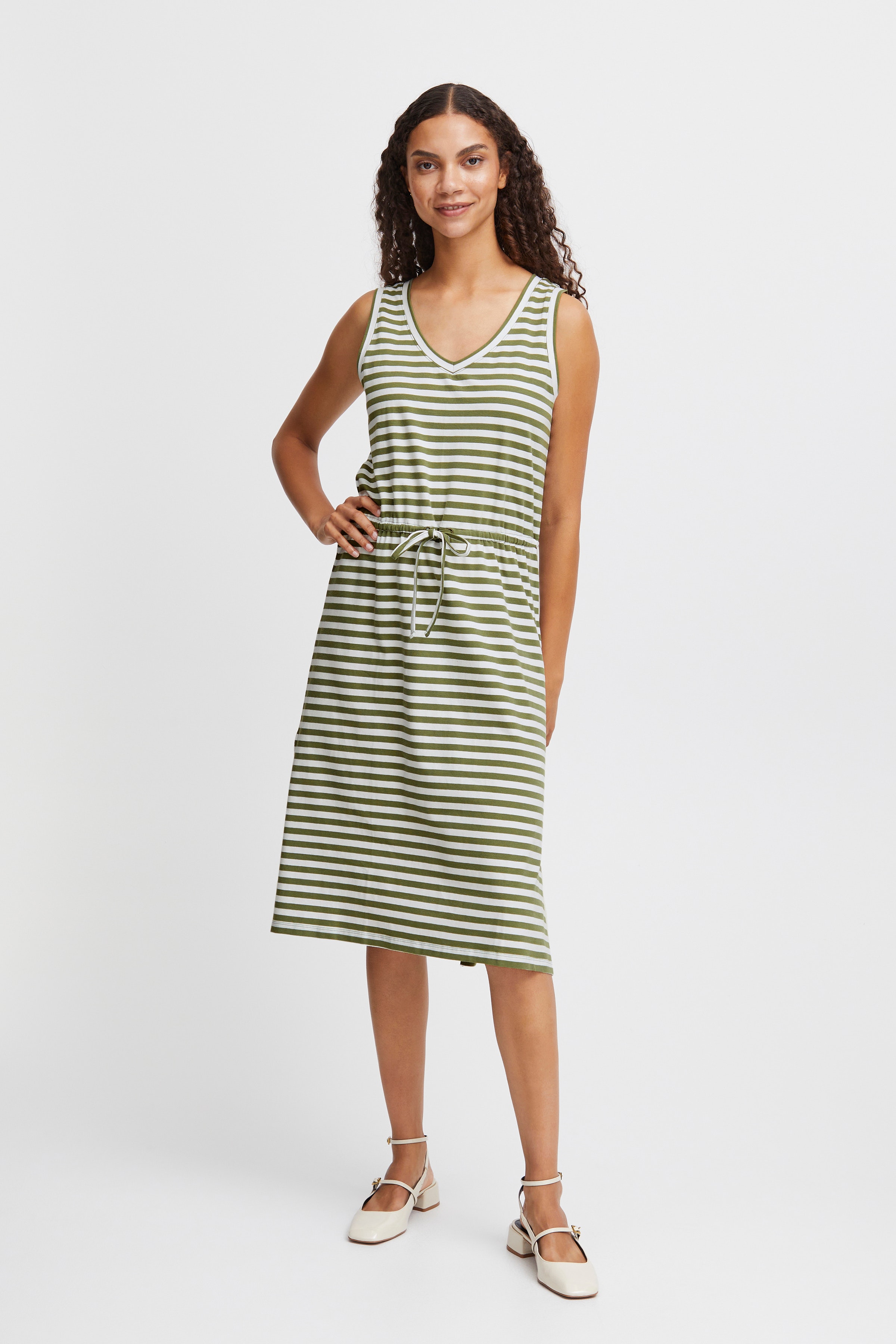 BYPANDINNA Kjole LOOKBOOK FRONT 20814992-200814