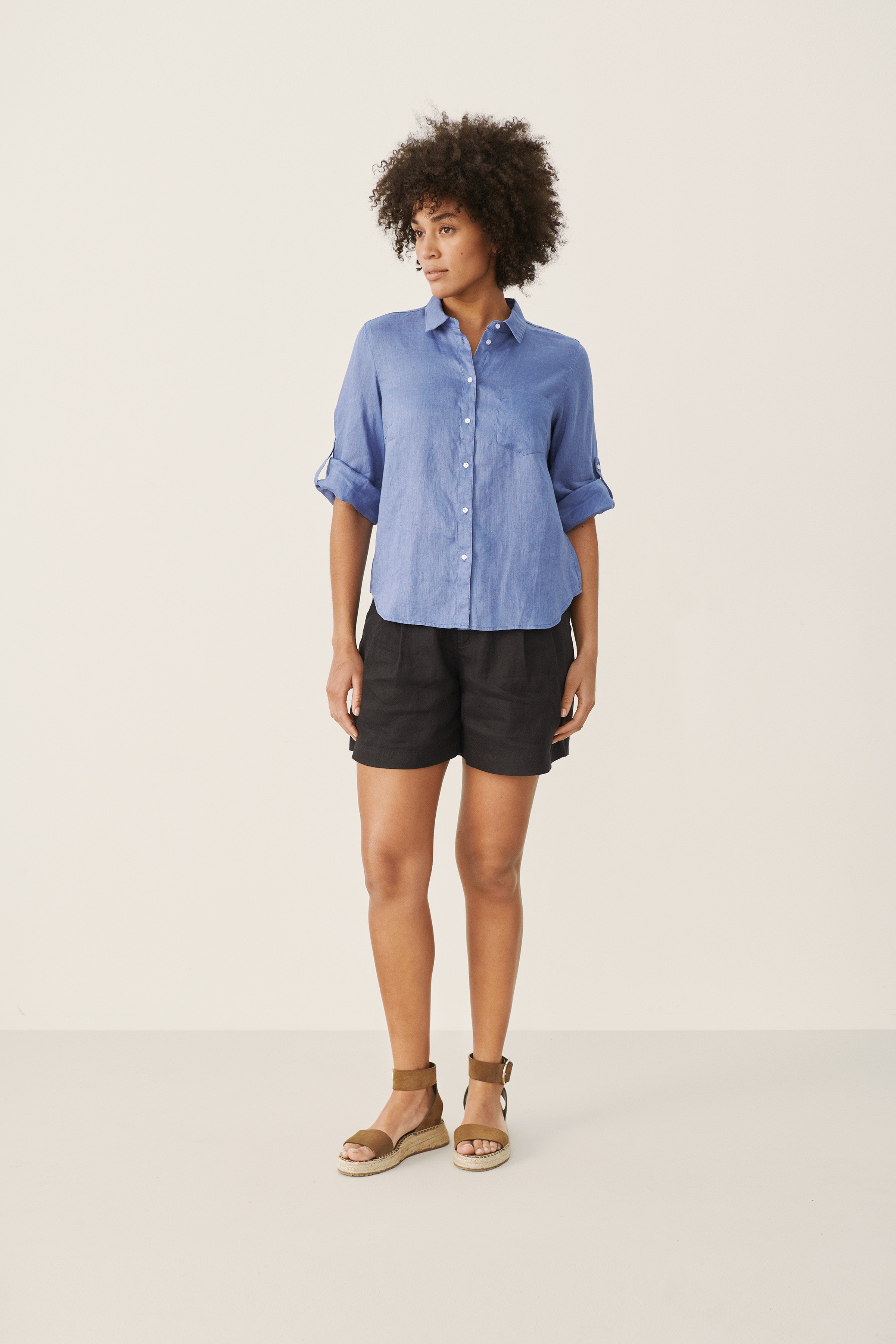 CindiesPW Shirt LOOKBOOK FRONT 30306116-173923