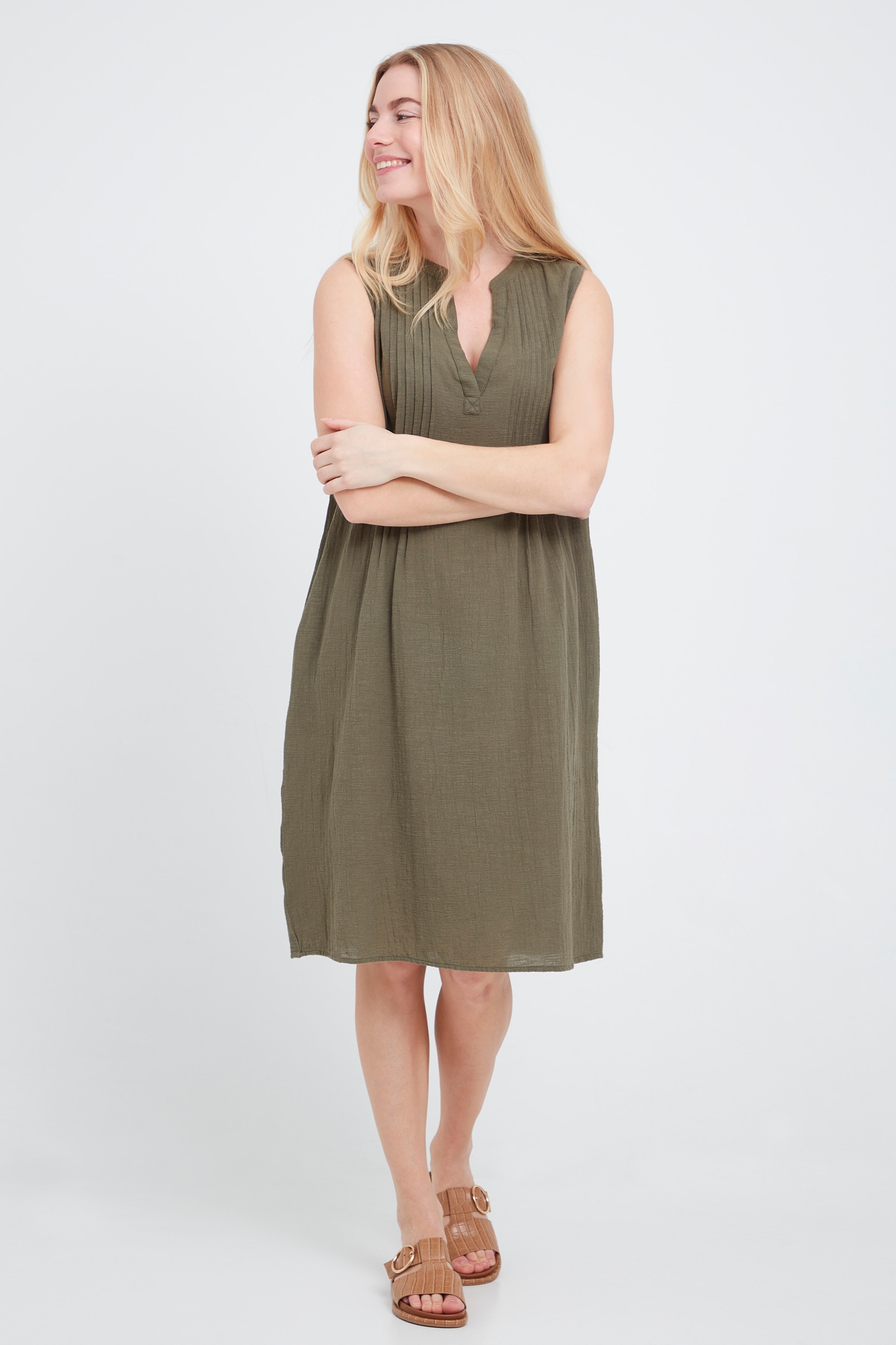 Kjole LOOKBOOK FRONT 20609331-180515