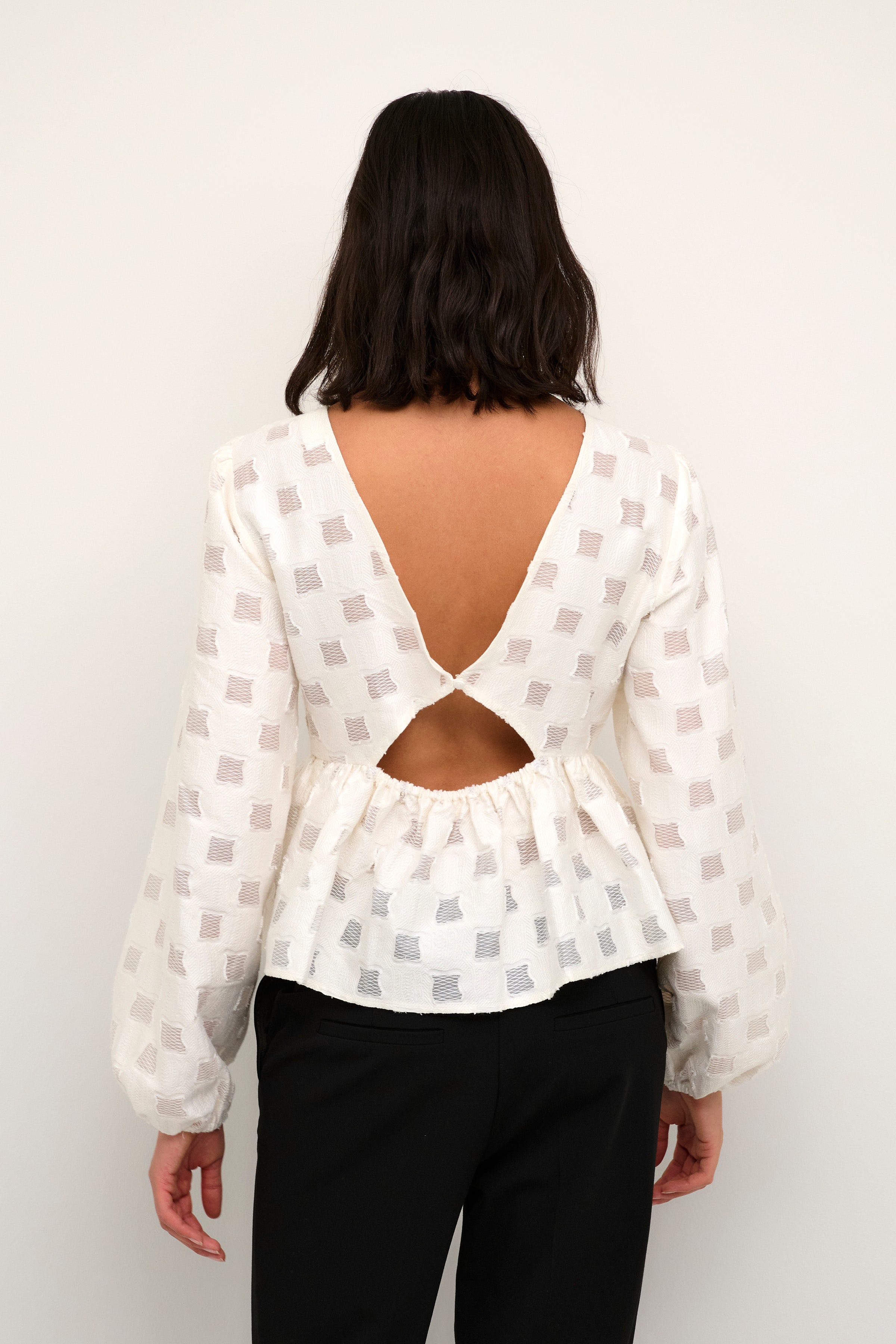 KeaKB Bluse LOOKBOOK BACK 10104600-110103