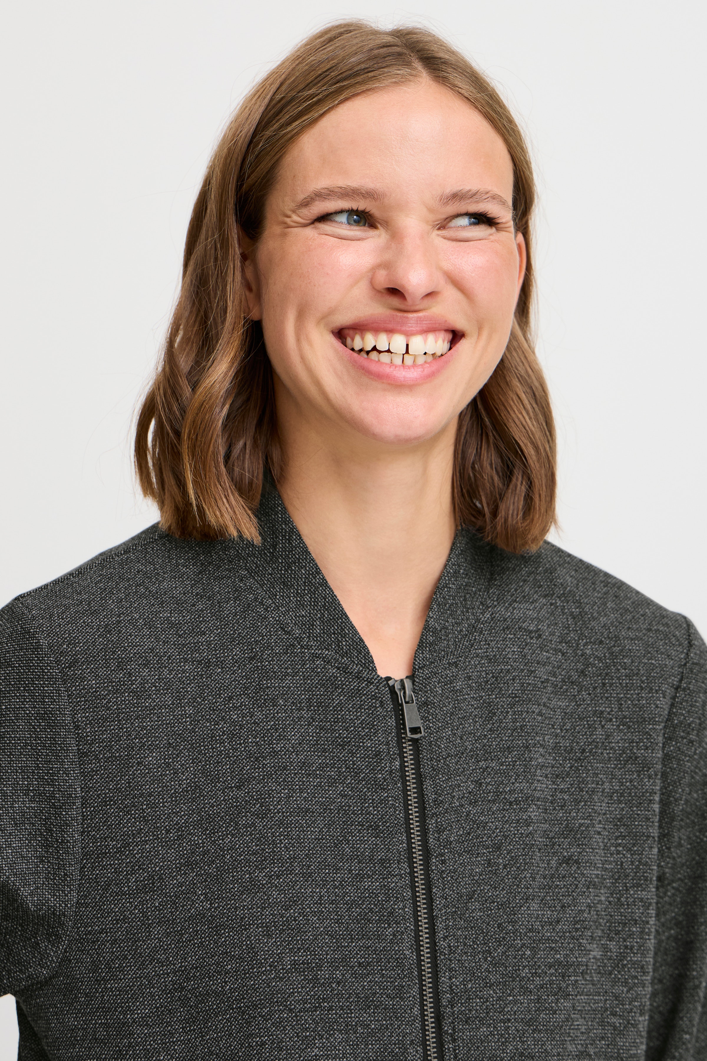 BYROWAN Cardigan LOOKBOOK DETAIL 20815724-200452