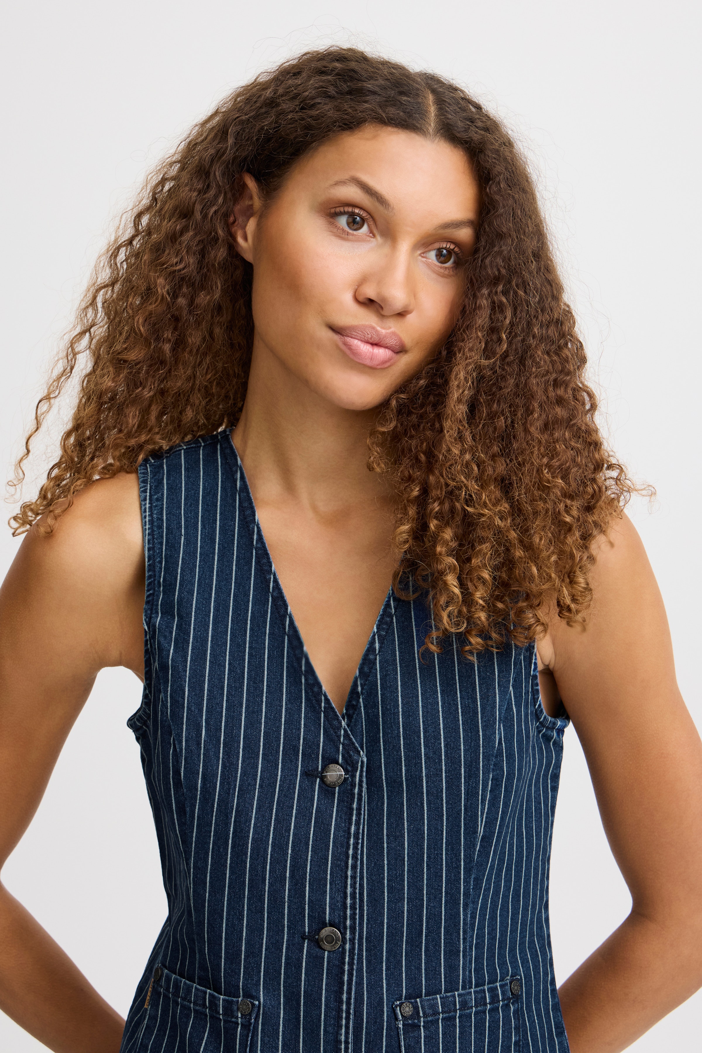 PZHANNAH Vest LOOKBOOK DETAIL 50208414-200002